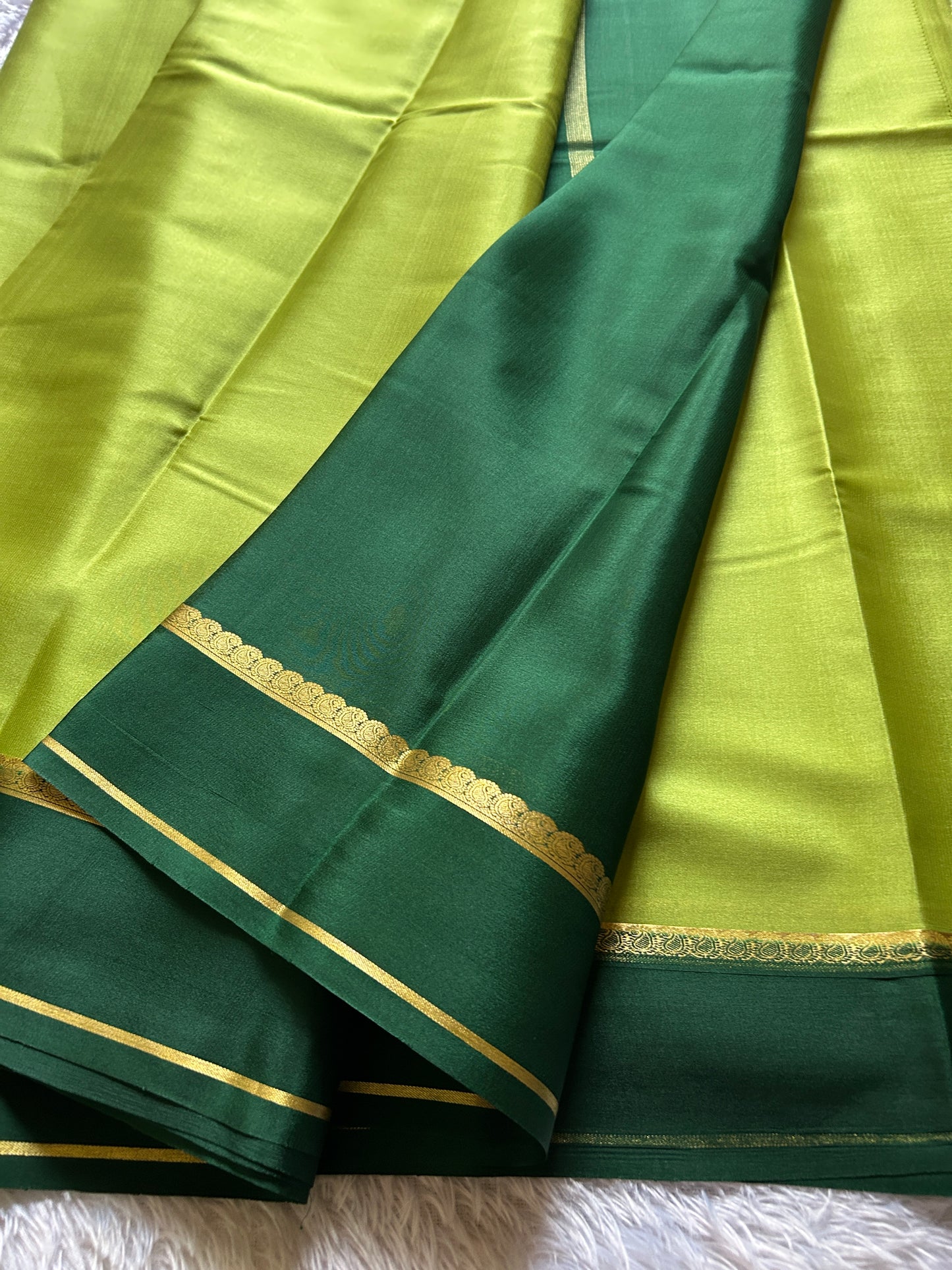 Mala (2D) : Pista green-dark green