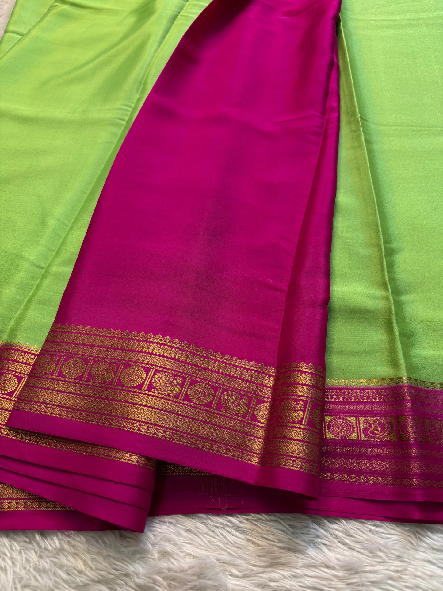 Shubha (2D) : MInt green-rani pink