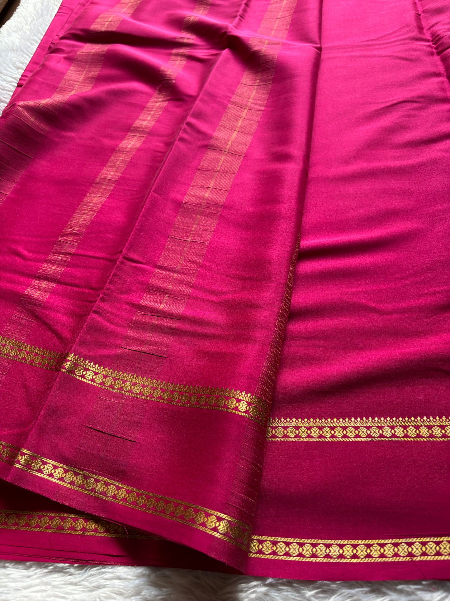 Shakthi : Solid Rani pink