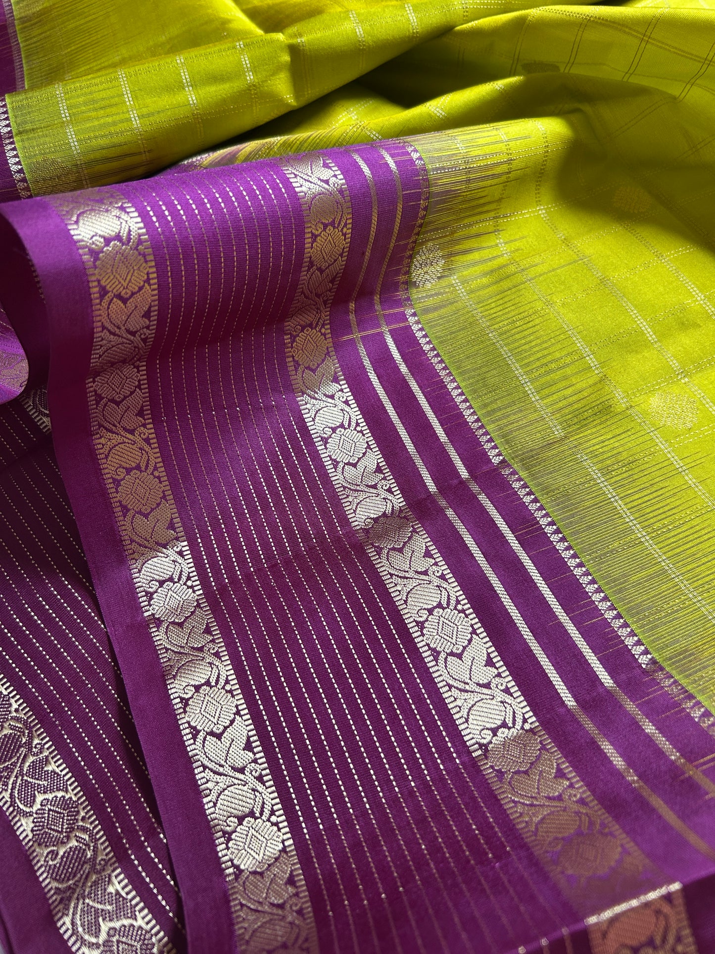Gomathi (2D) : Olive-magenta