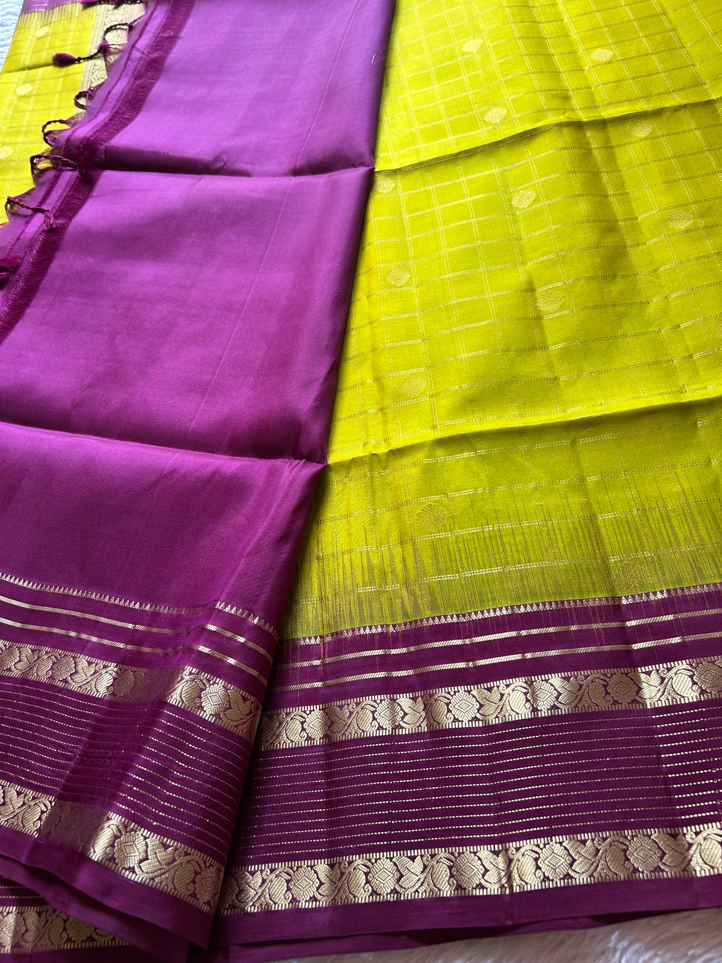 Gomathi (2D) : Olive-magenta