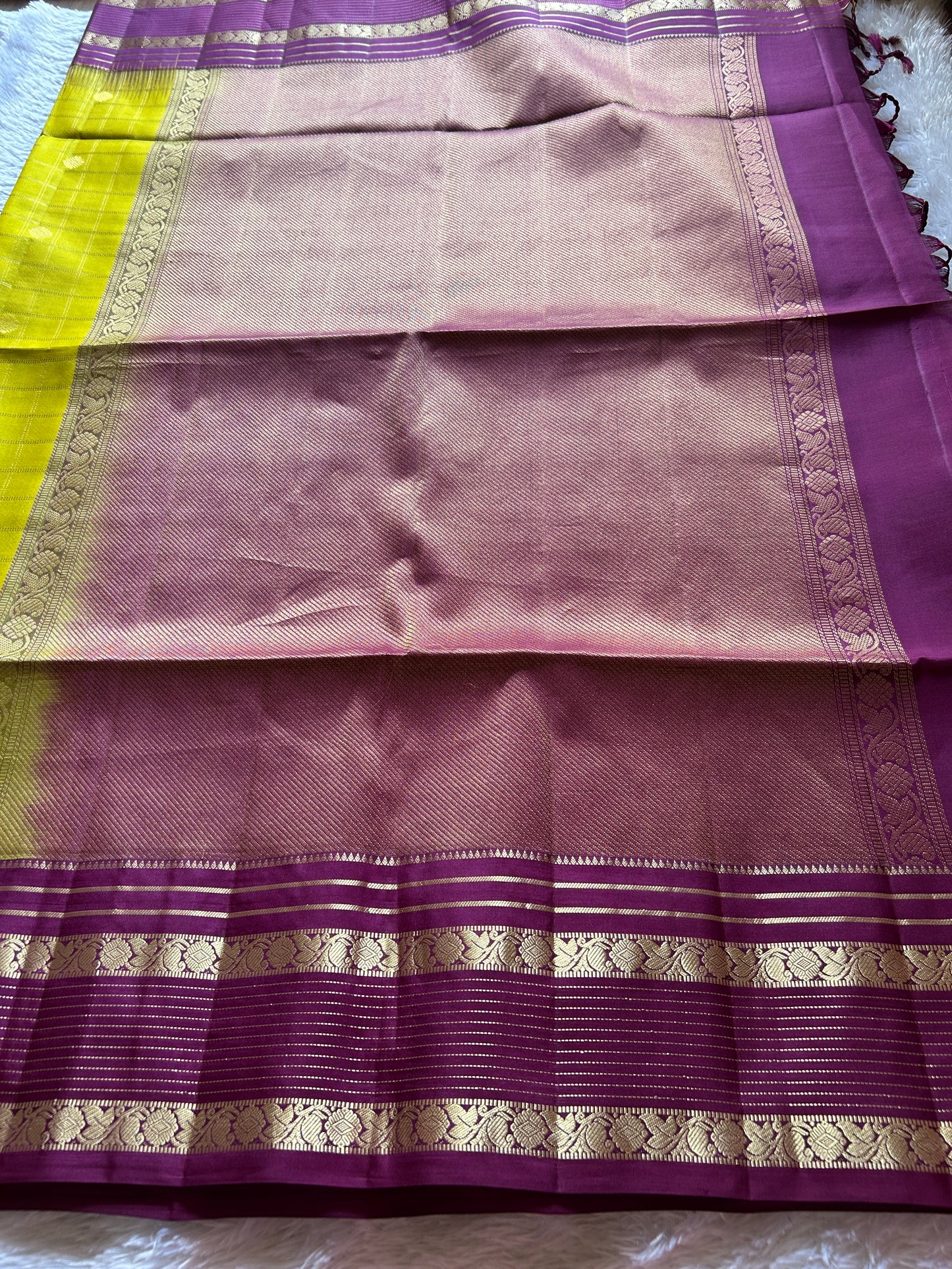 Gomathi (2D) : Olive-magenta