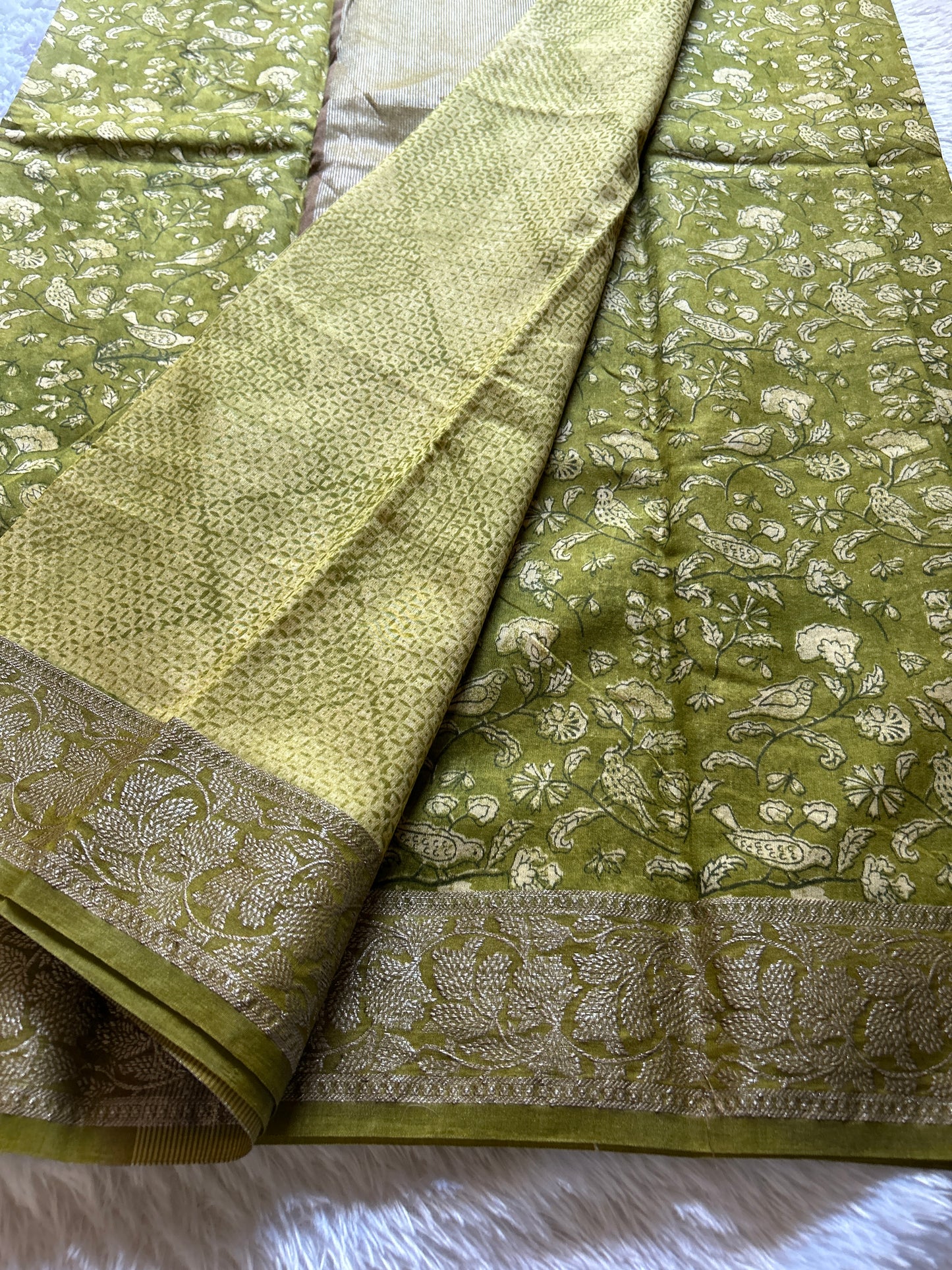 Sarala (2D) : Mehendi green-olive green