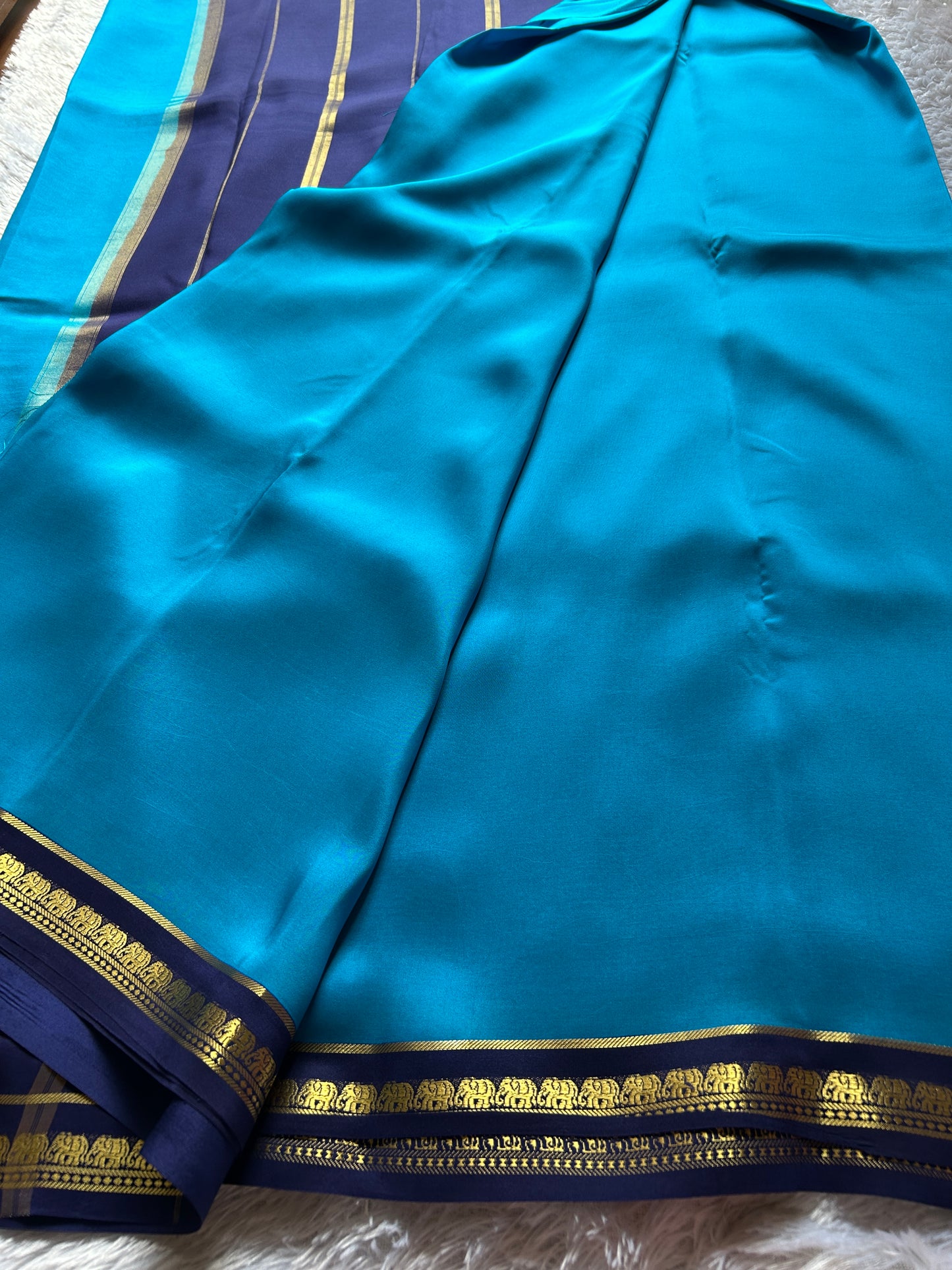 Gowri (2D) : Ananda blue-navy blue
