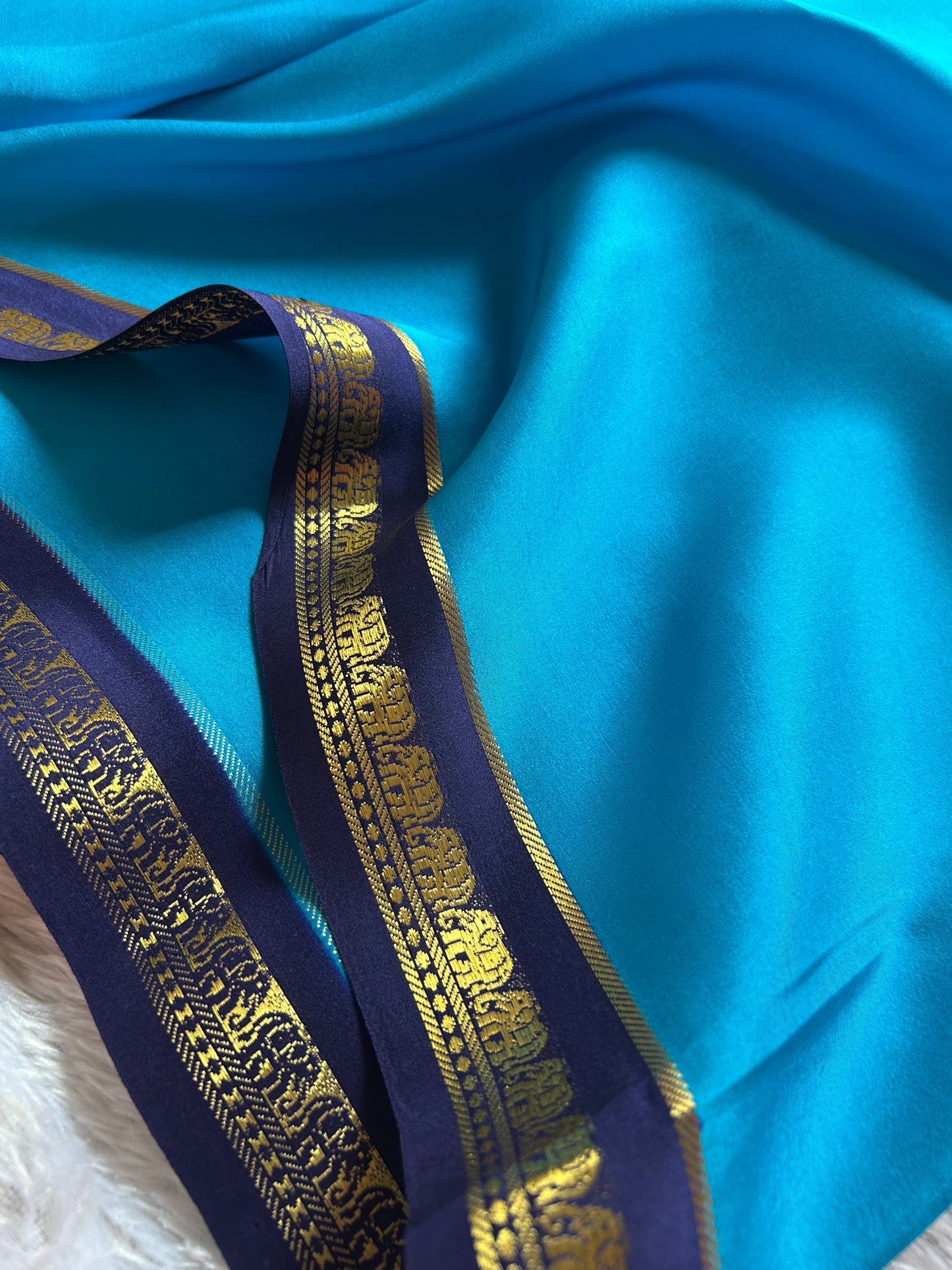 Gowri (2D) : Ananda blue-navy blue