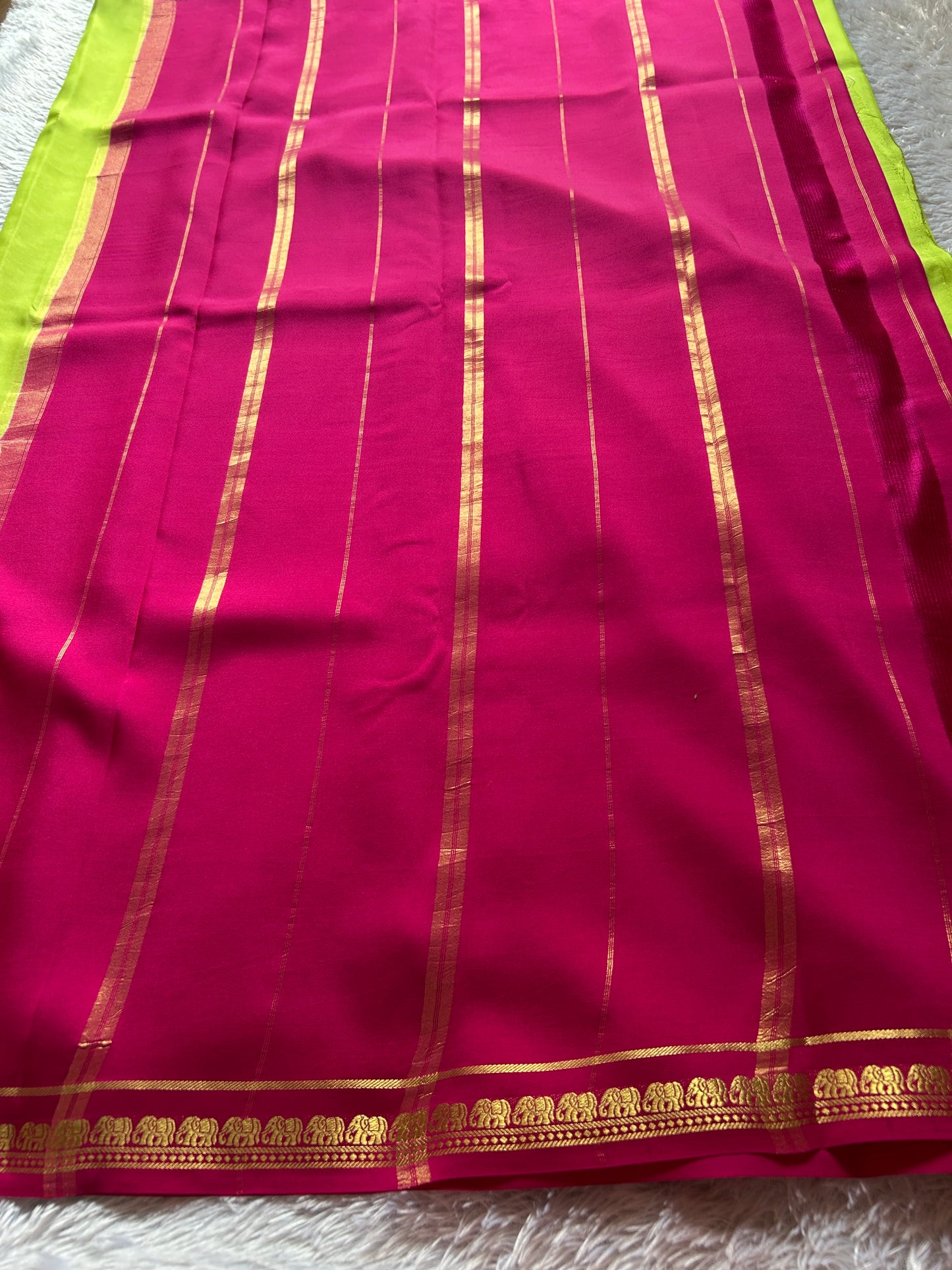 Gowri (2D) : Light parrot green -pink