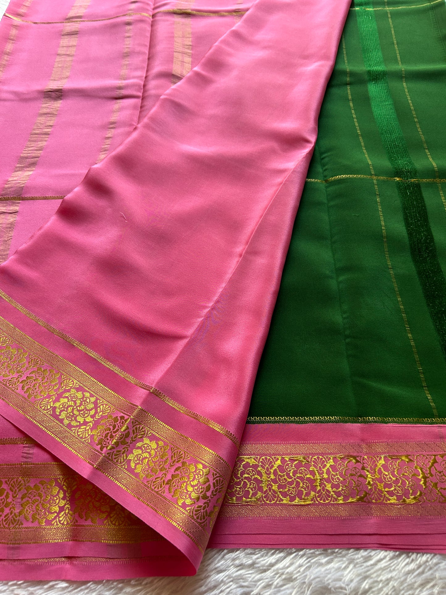 Mandara(2D) : Bottle green-hot pink