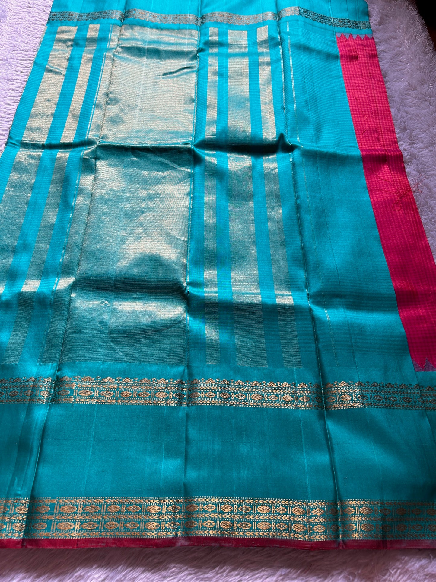 Red-blue Kancheepuram silk
