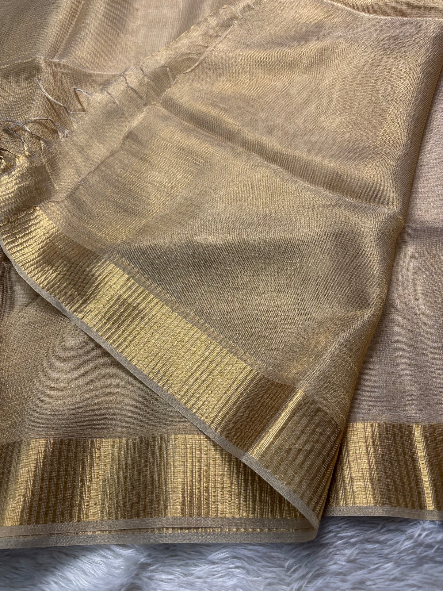 NYD101 : Solid Gold beige