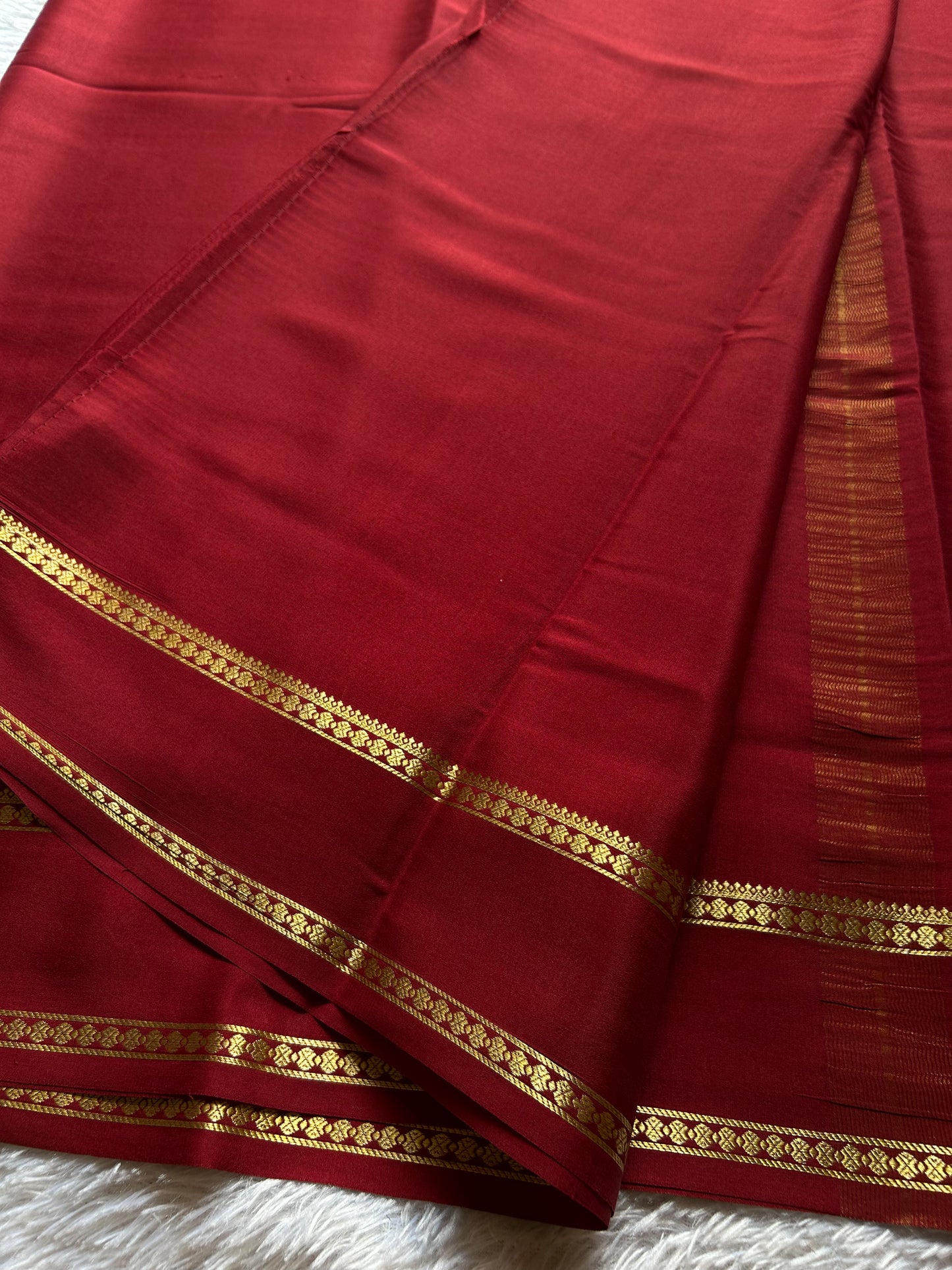 Shakthi : Solid Maroon