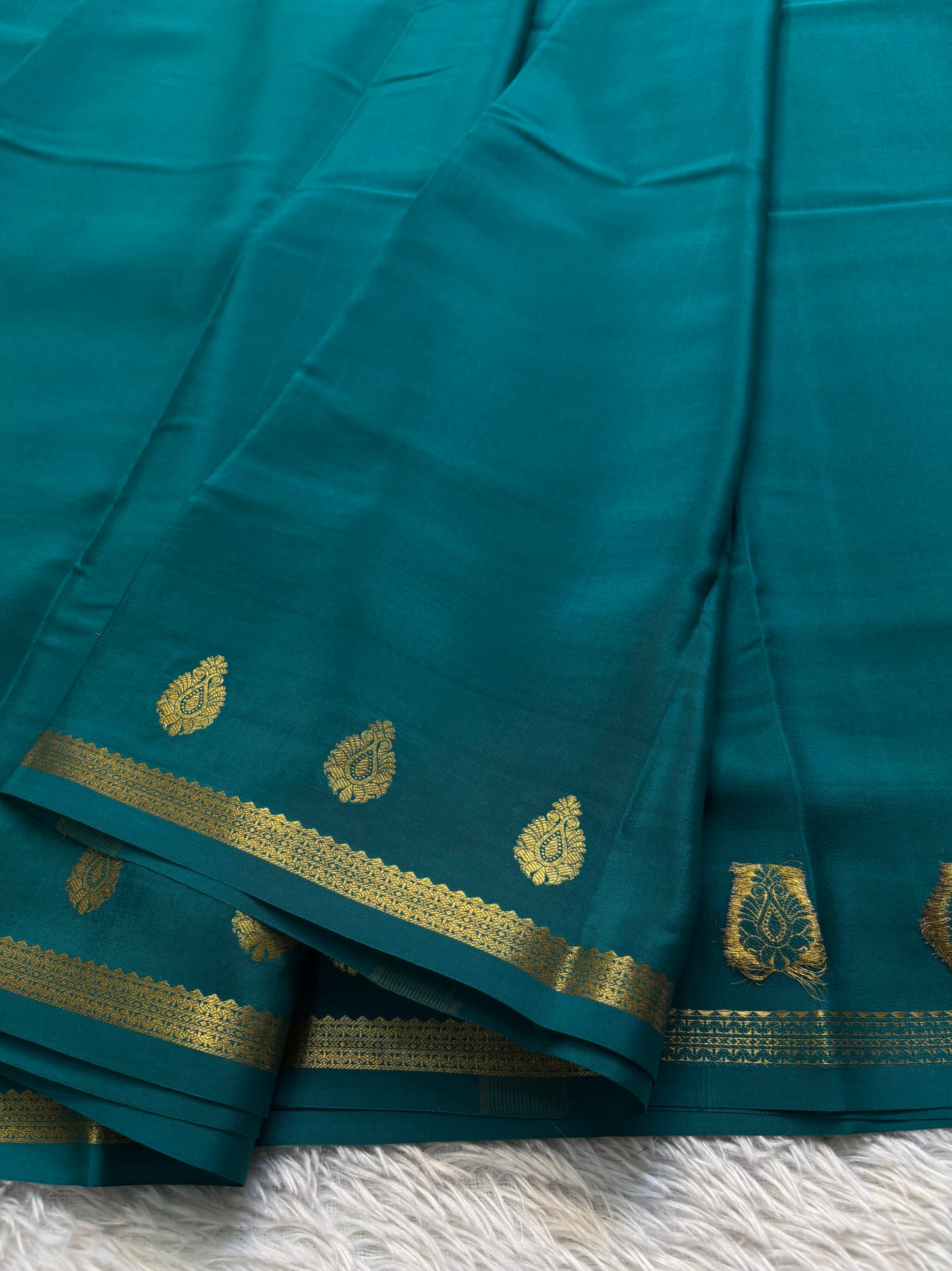 Swathi : Solid Rama green