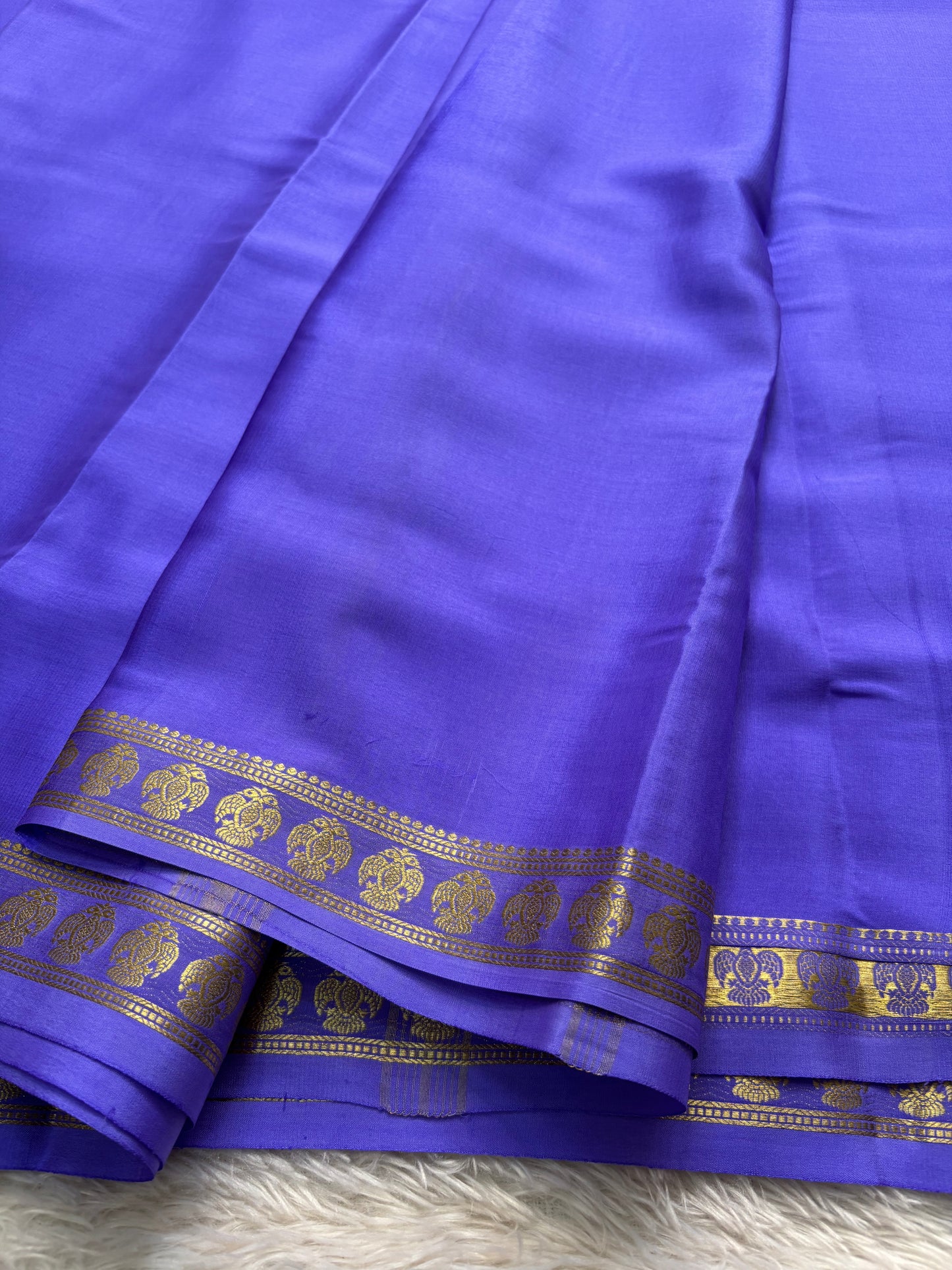 Brunda : Solid Purplish blue