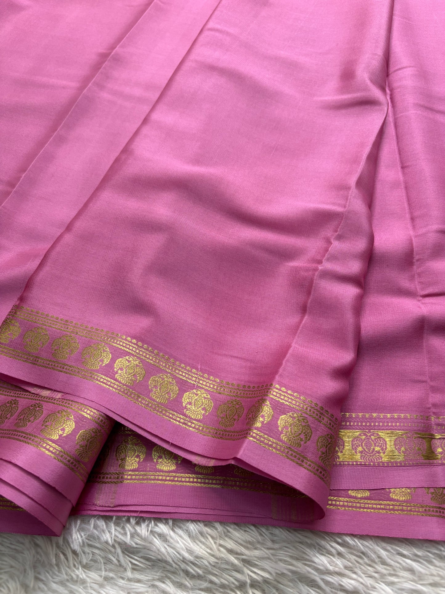 Brunda : Solid Bright pink