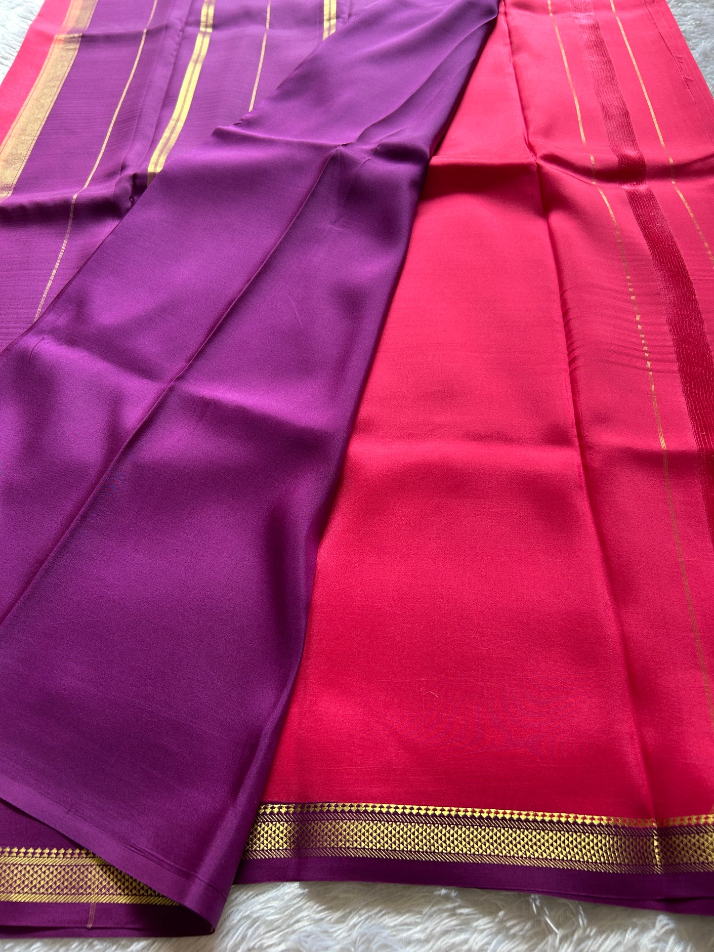 Vani (2D) : Hot pink-magenta