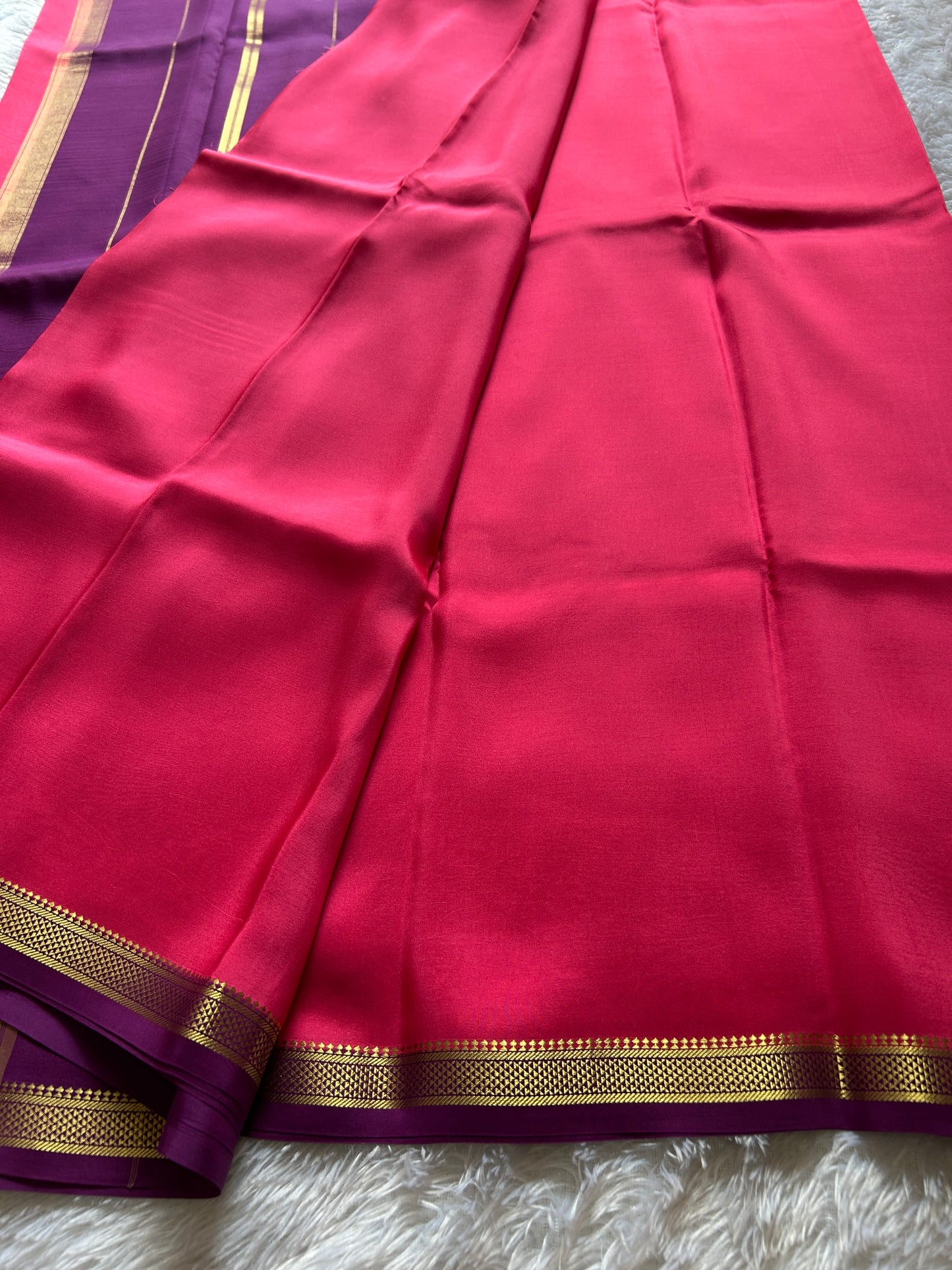 Vani (2D) : Hot pink-magenta