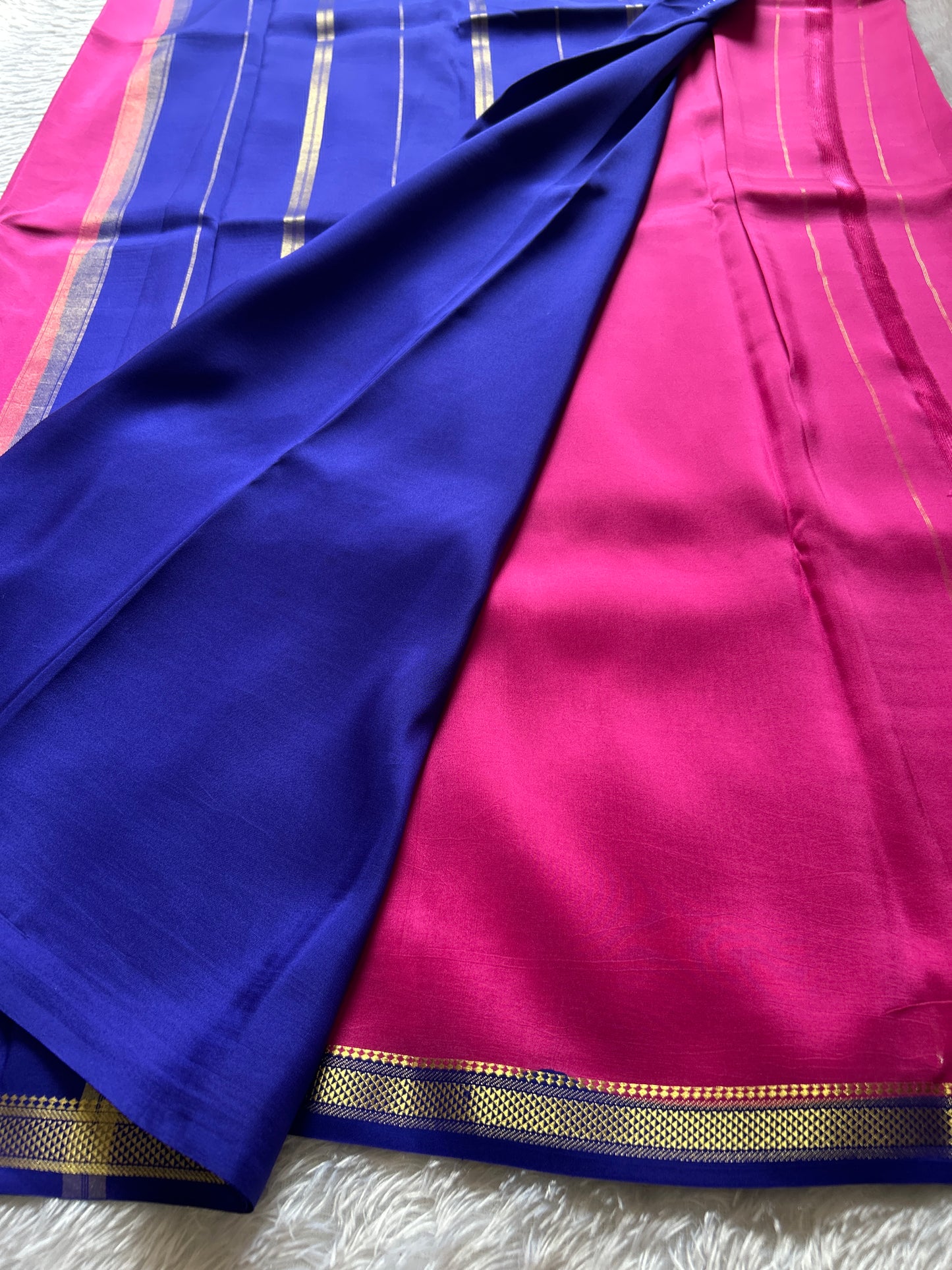Vani (2D) : Pink-royal blue