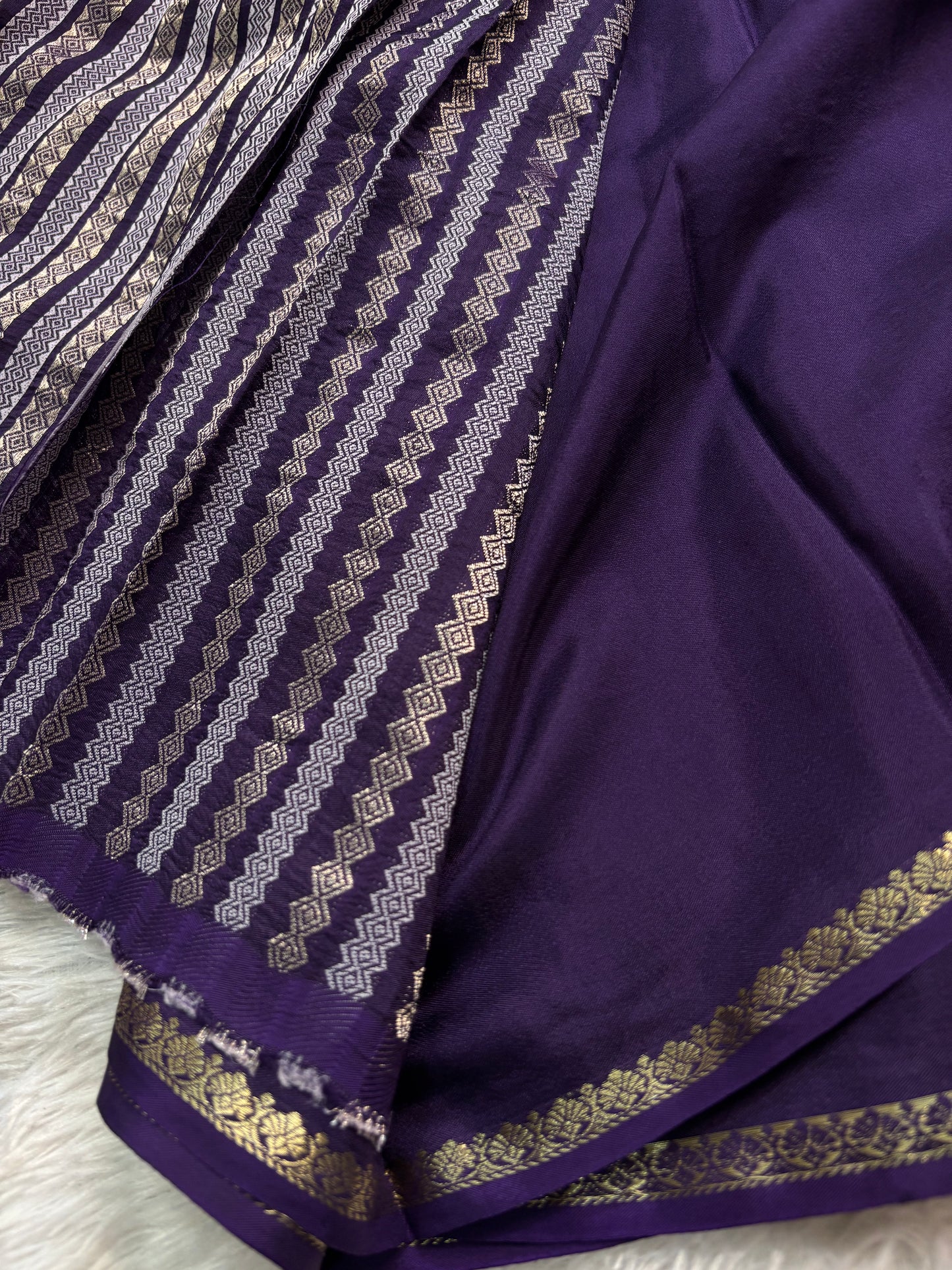 NYD124 : Solid Deep purple