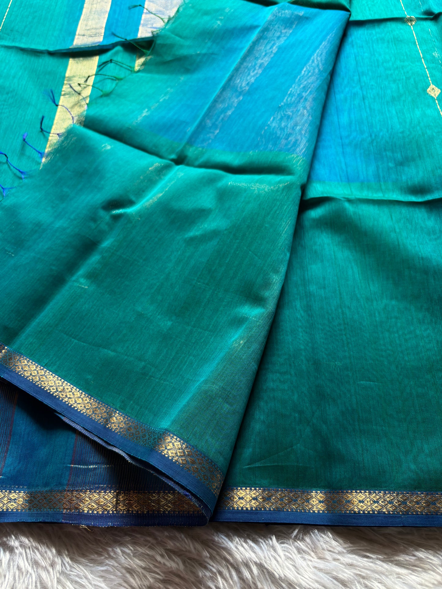 Chandini : Solid Blue green