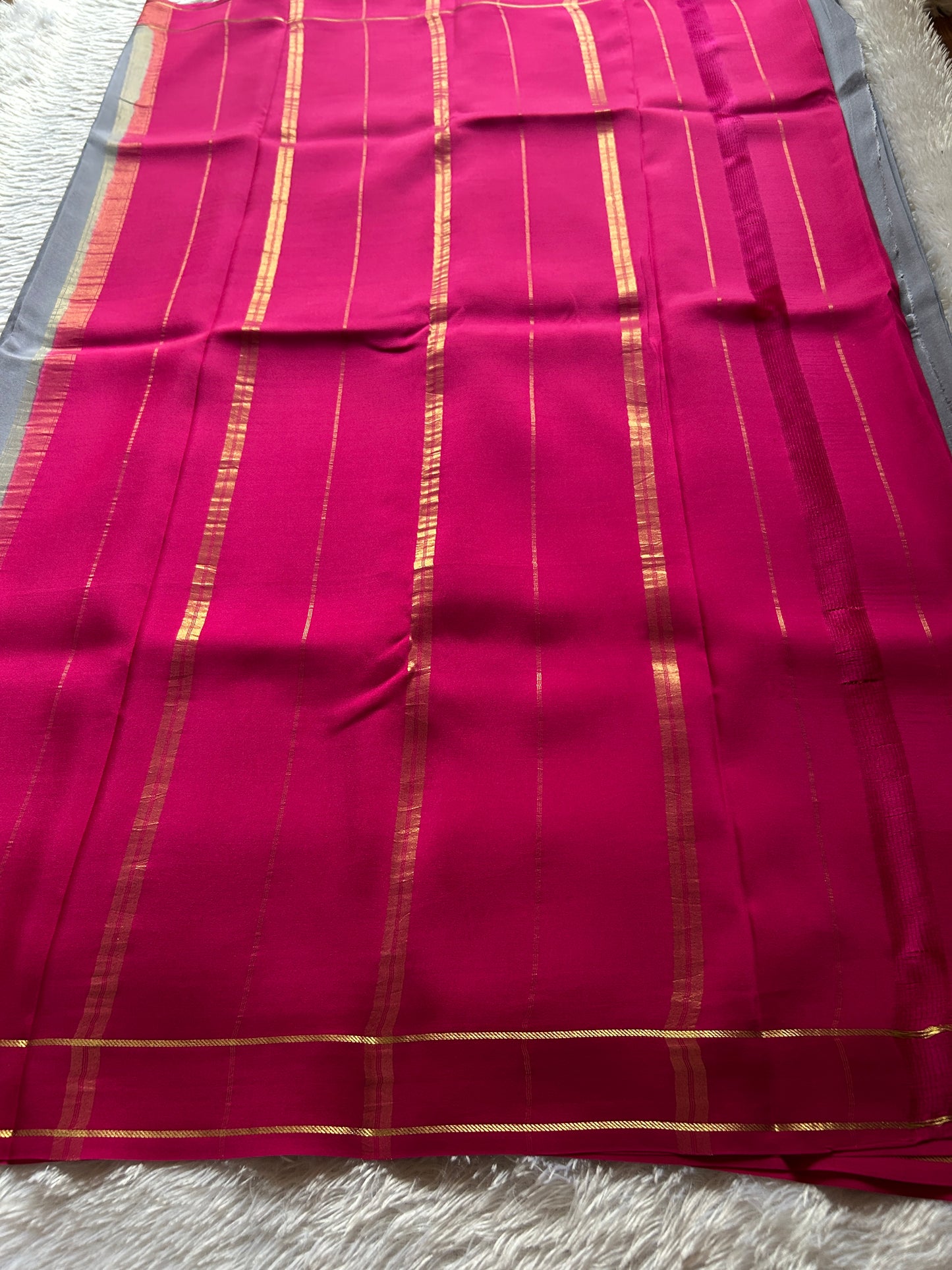 Rekha (2D) : Grey-pink