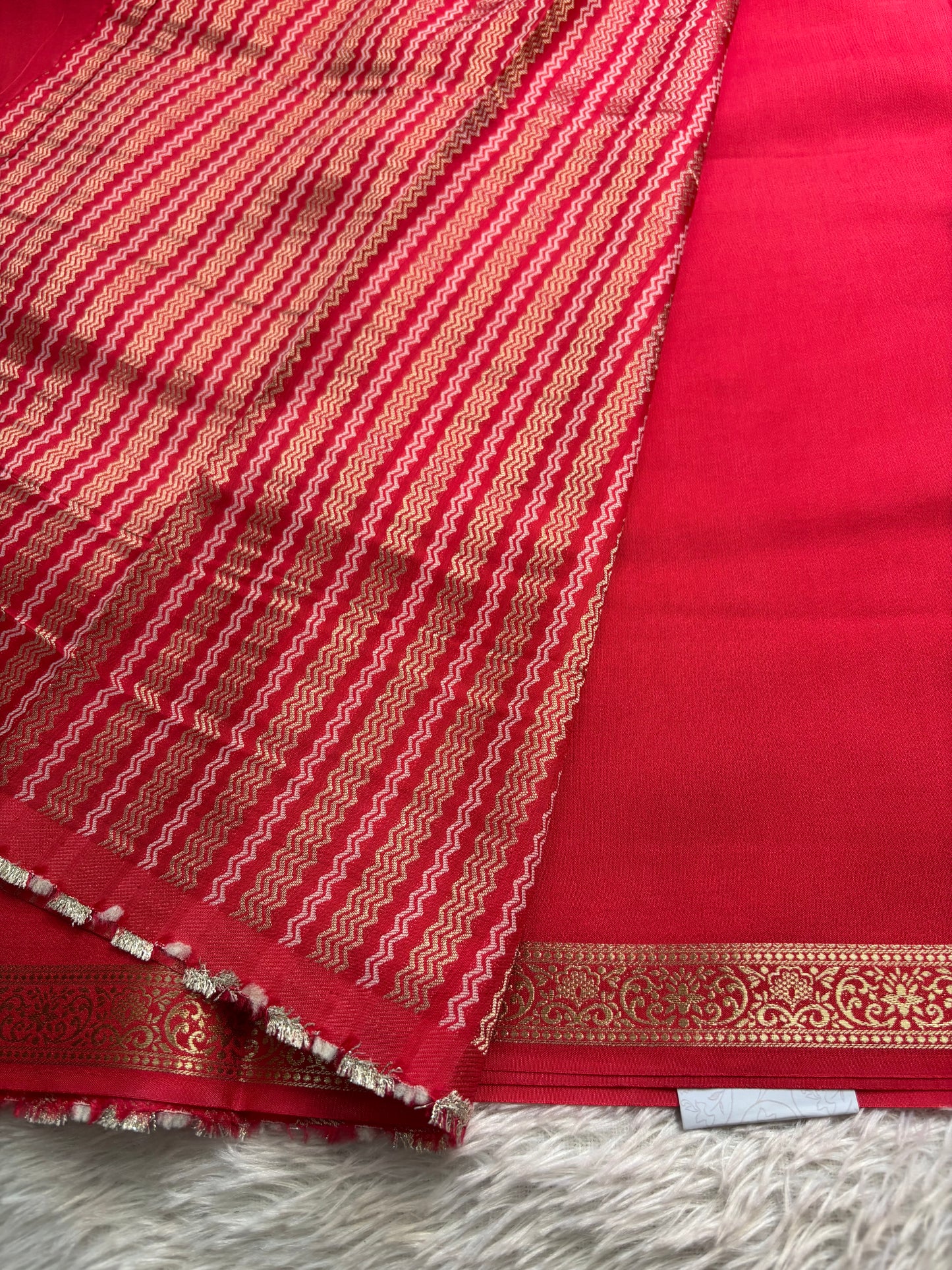 NYD126 : Solid Pinkish red