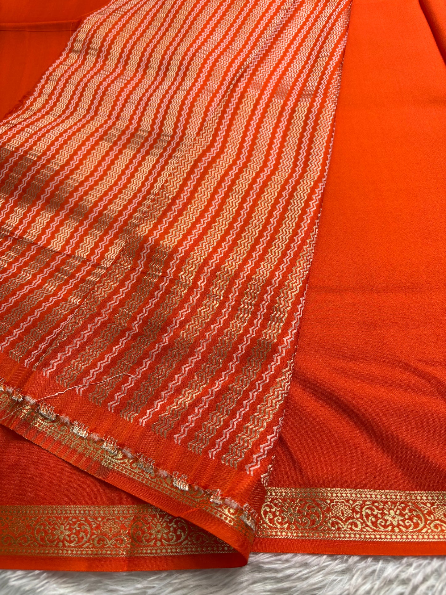 NYD126 : Solid Orange