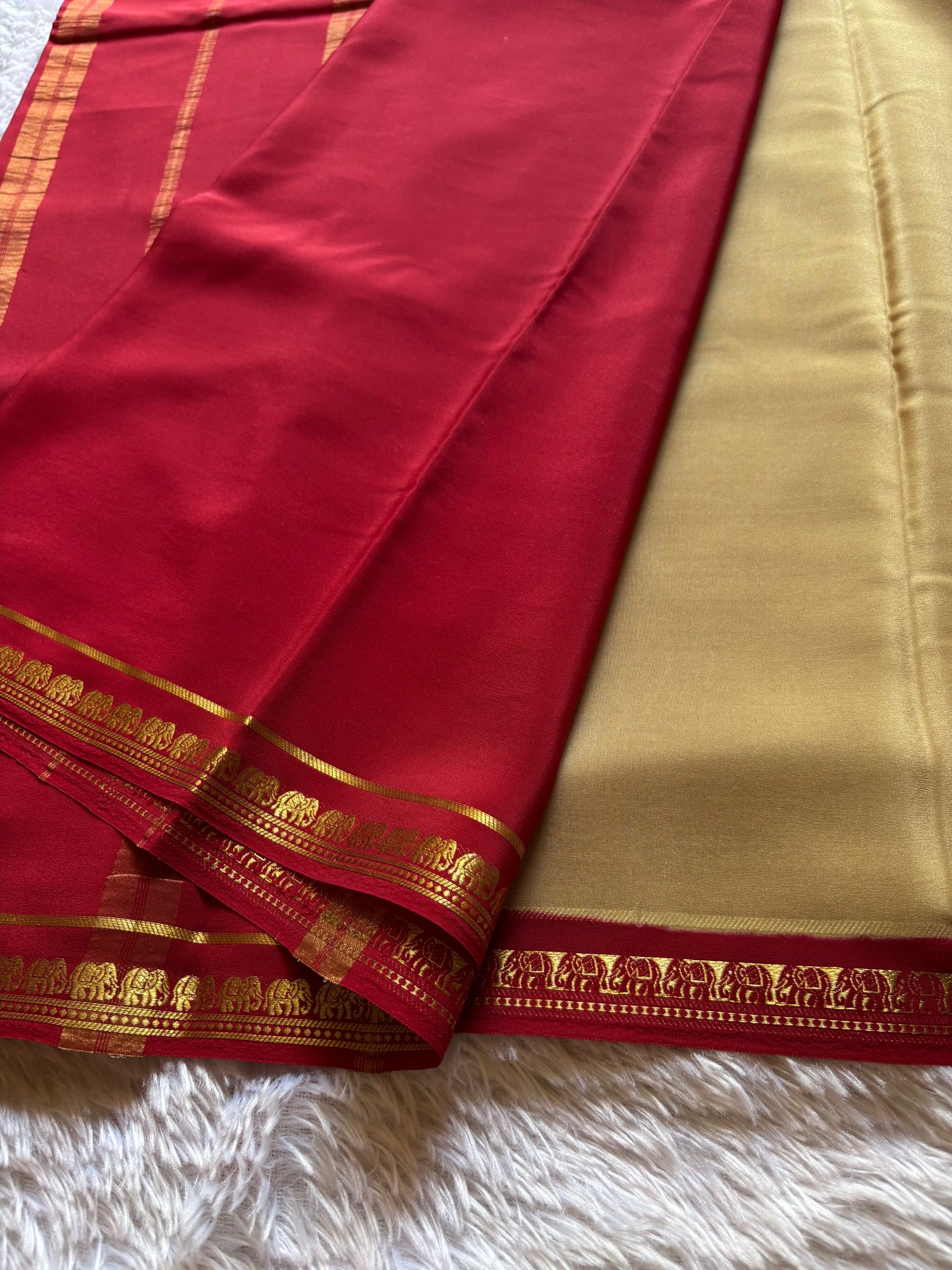 Gamani (2D) : Beige-red