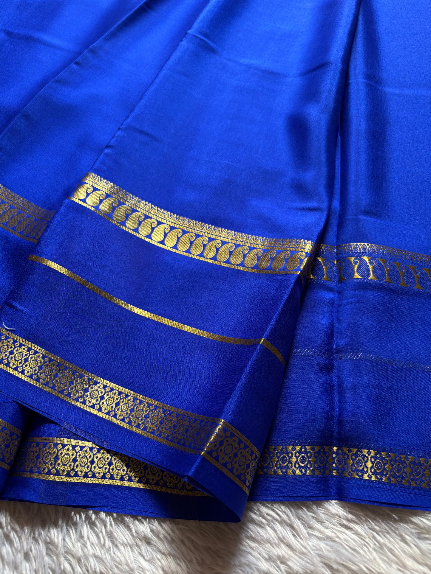 Malini : Solid Royal blue