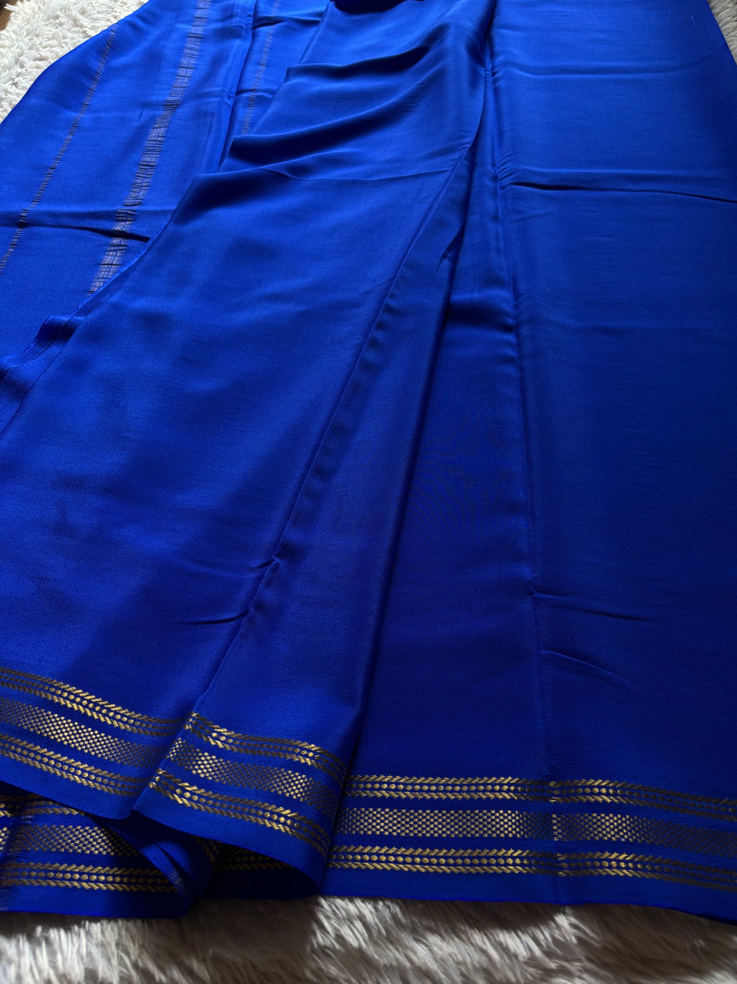Unnathi : Solid Royal blue