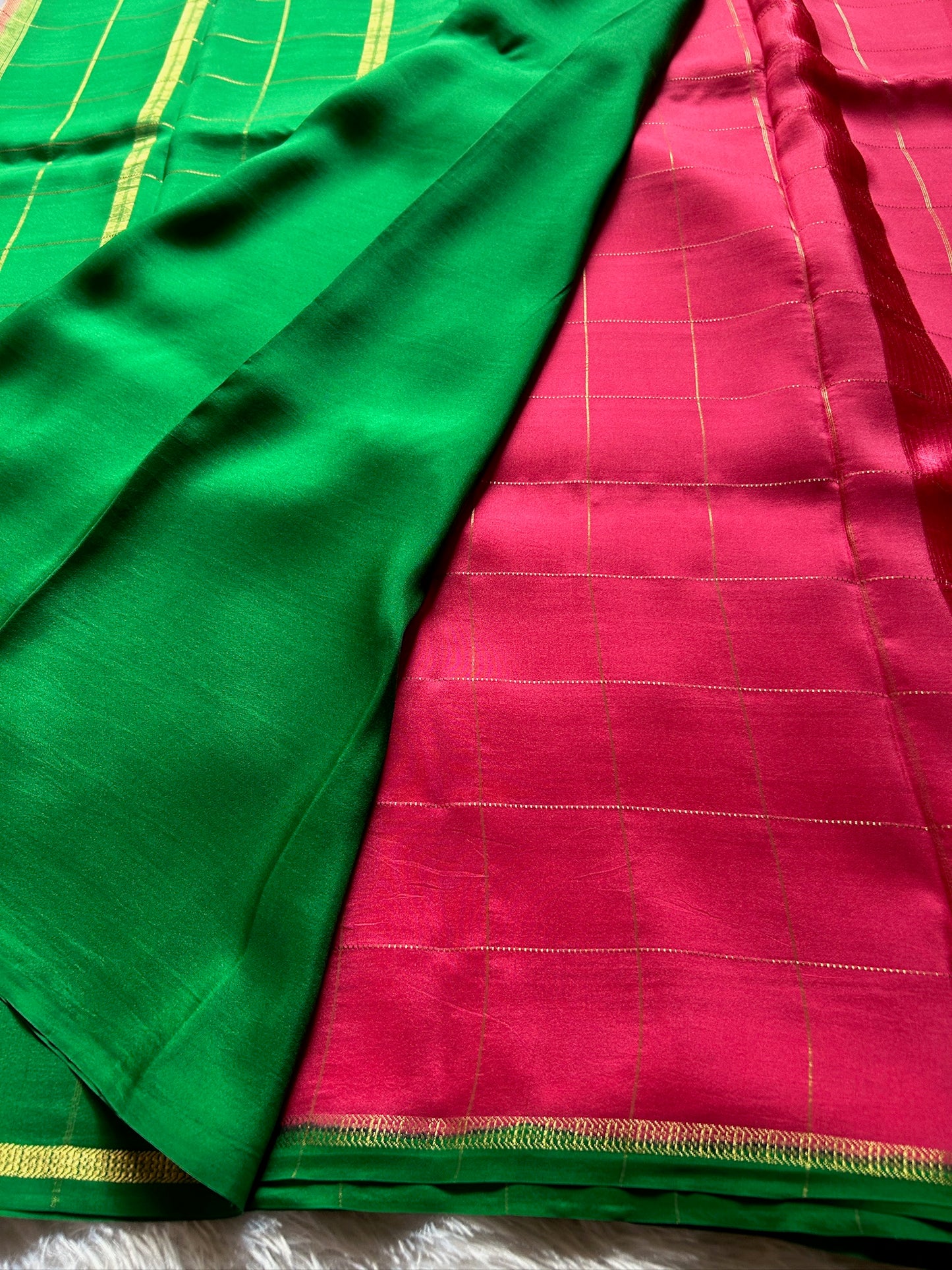 Shankari (2D) : Hot pink-Emerald green