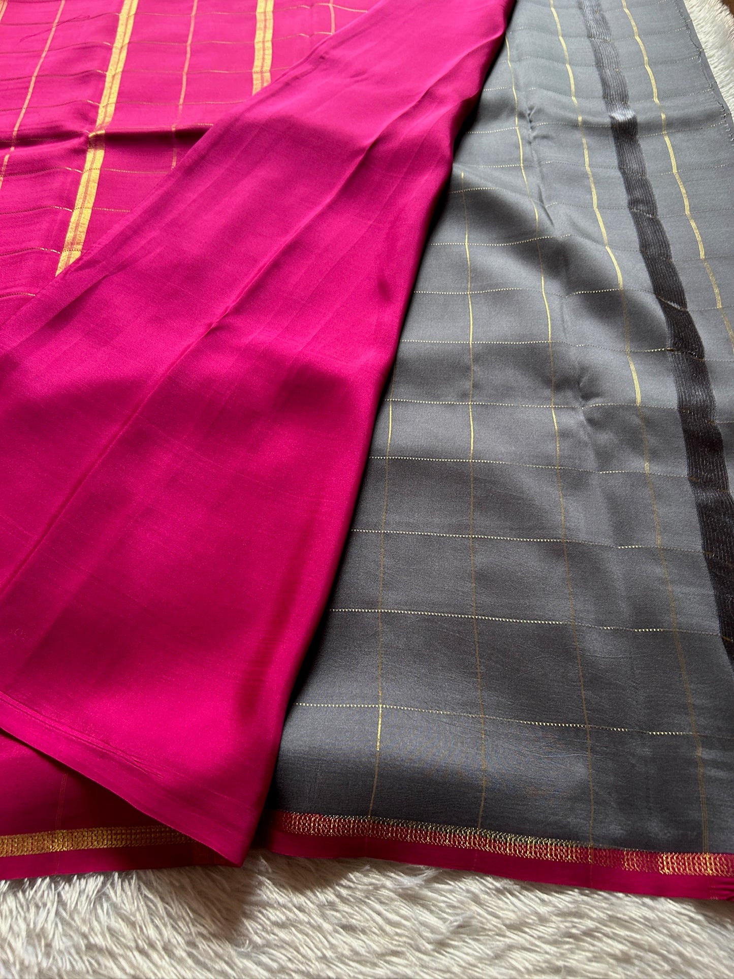 Shankari (2D) : Grey-pink