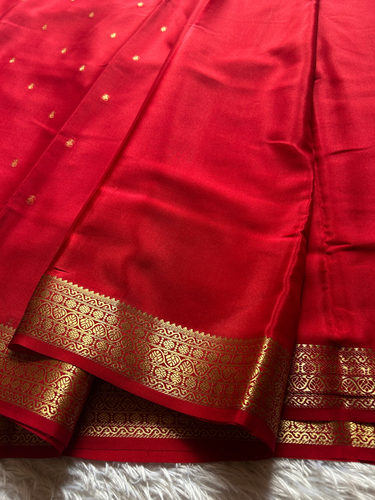 Roshini : Solid Red