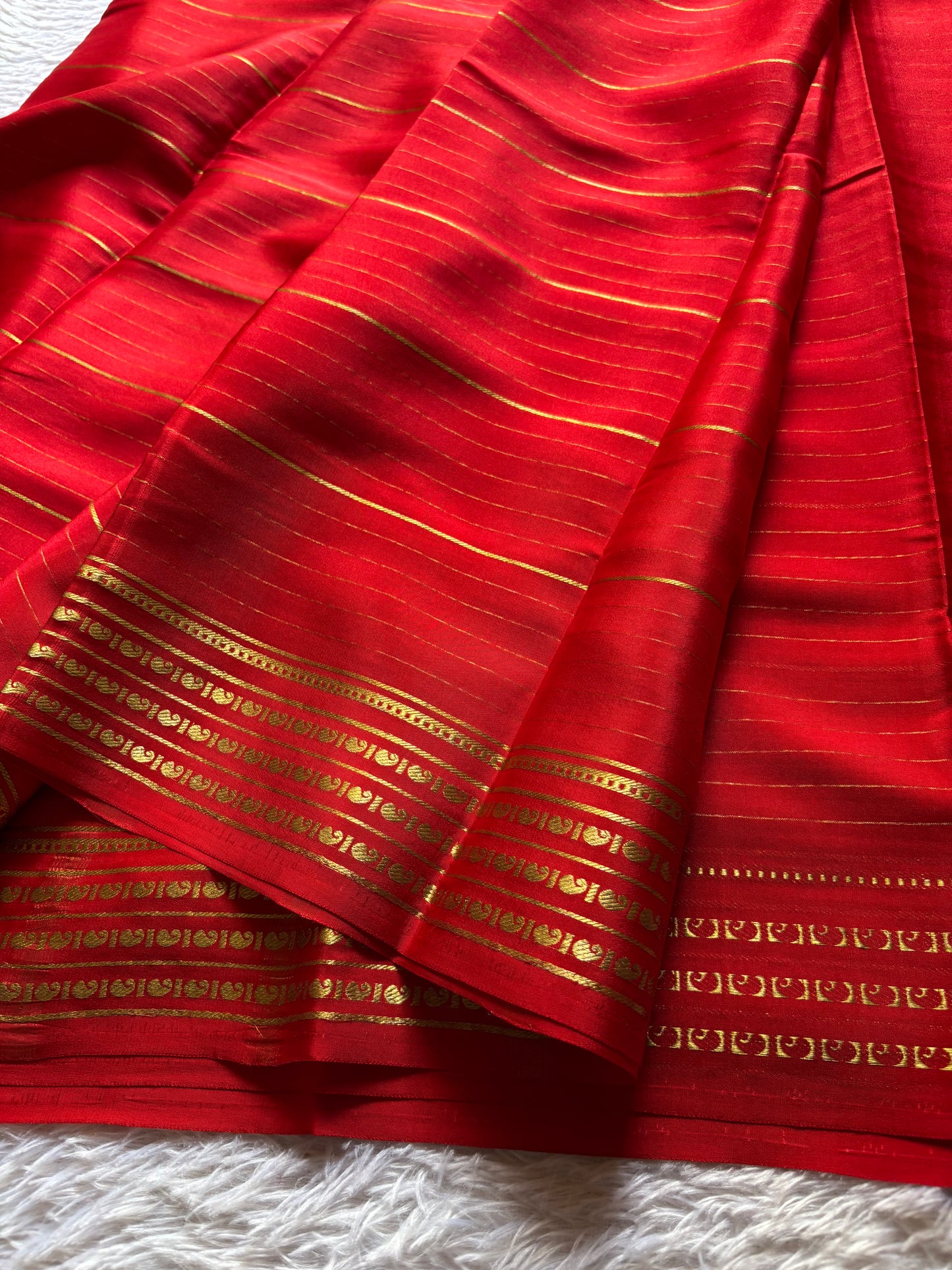 Meghana : Solid Red