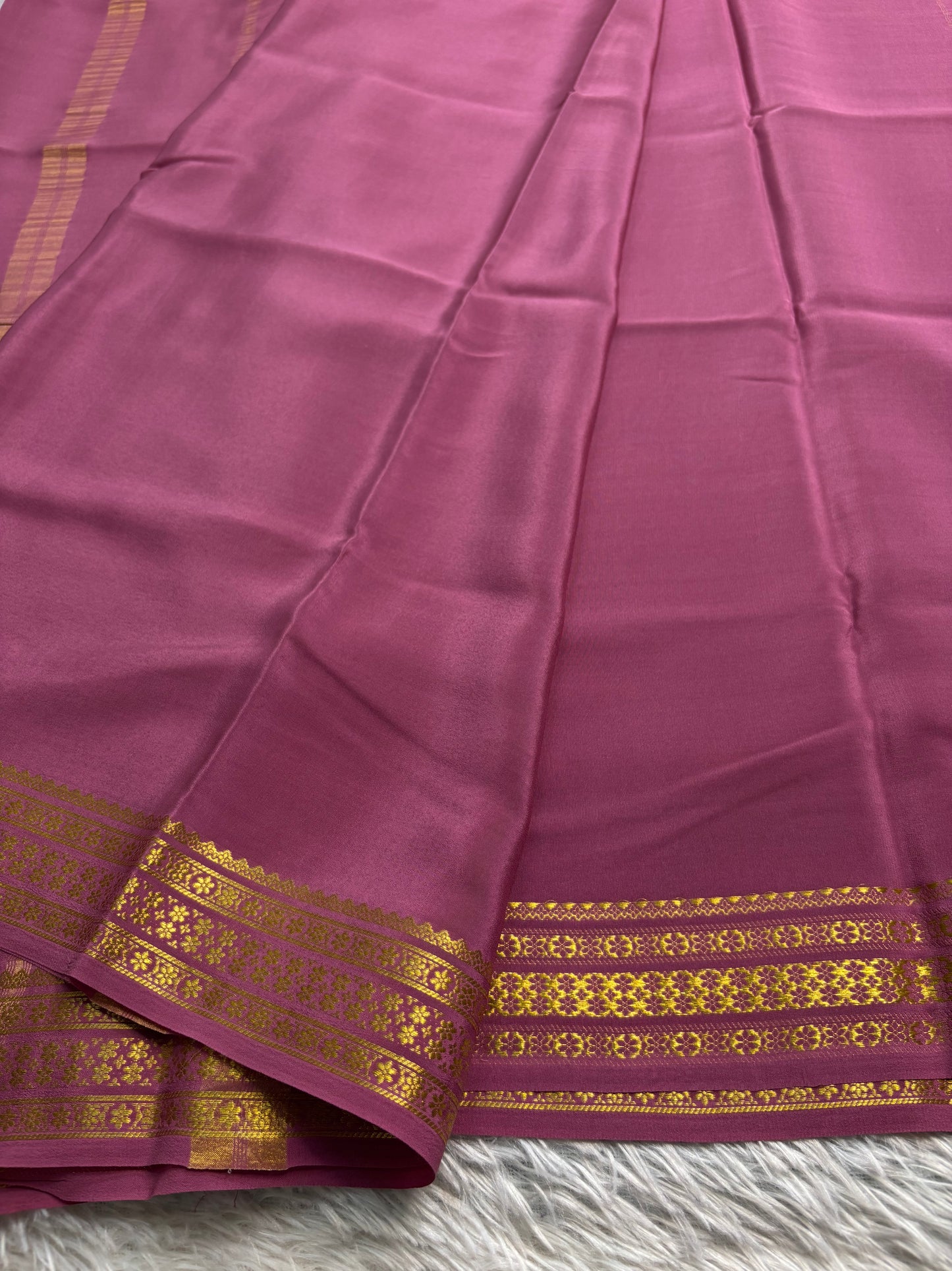 Chandana : Solid Mauve pink