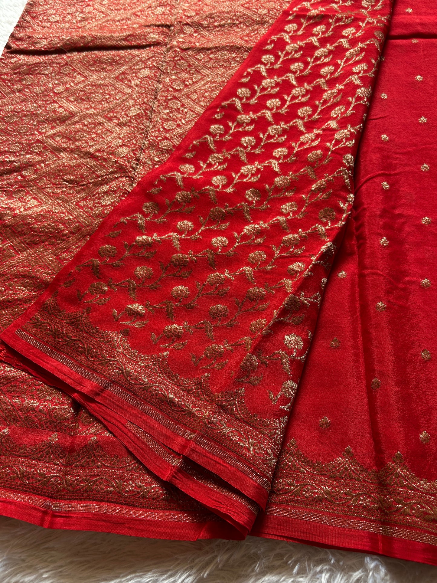 Soft Crepe Banarasi : Solid Red