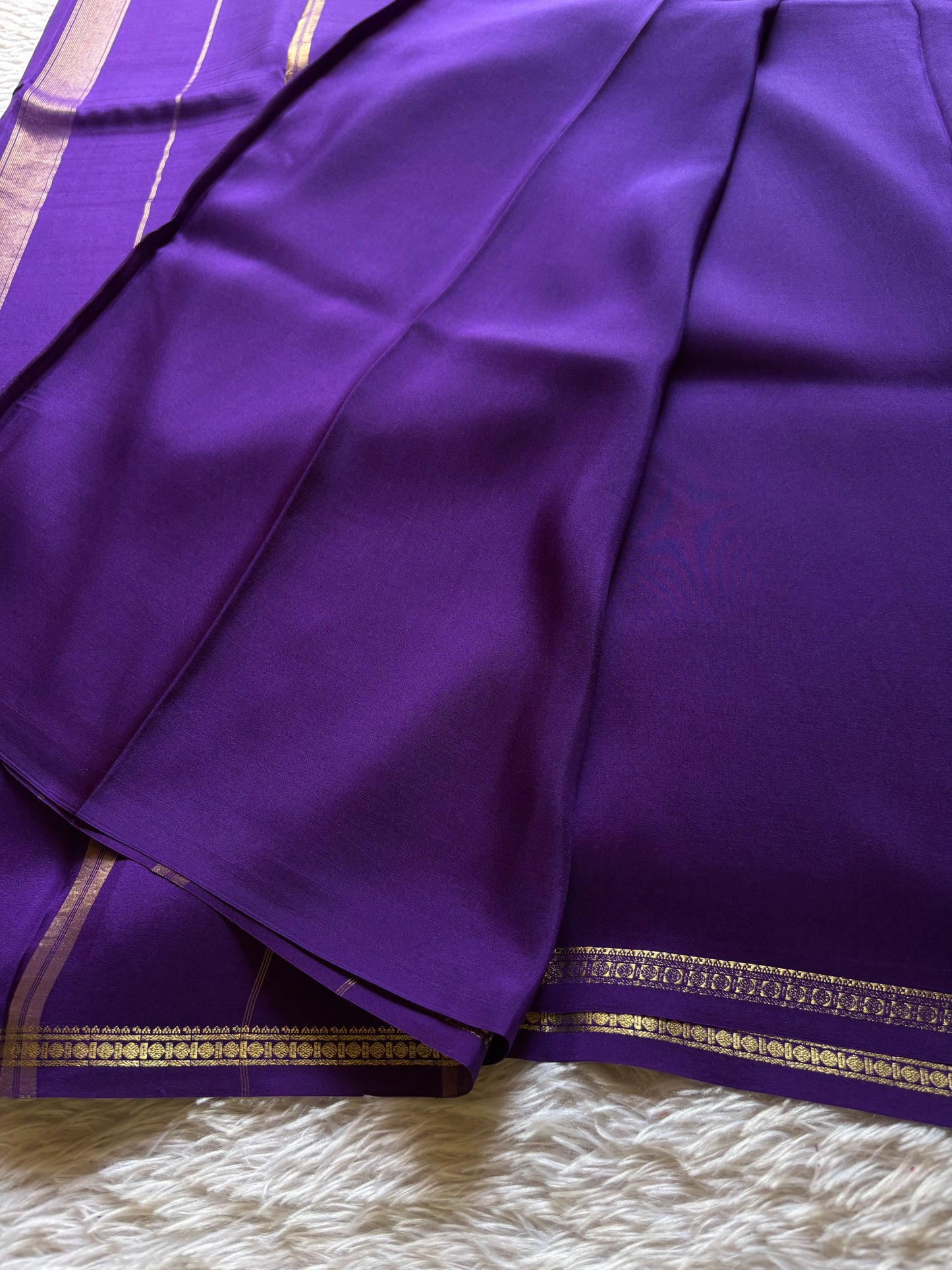 Sumukhi : Solid Violet