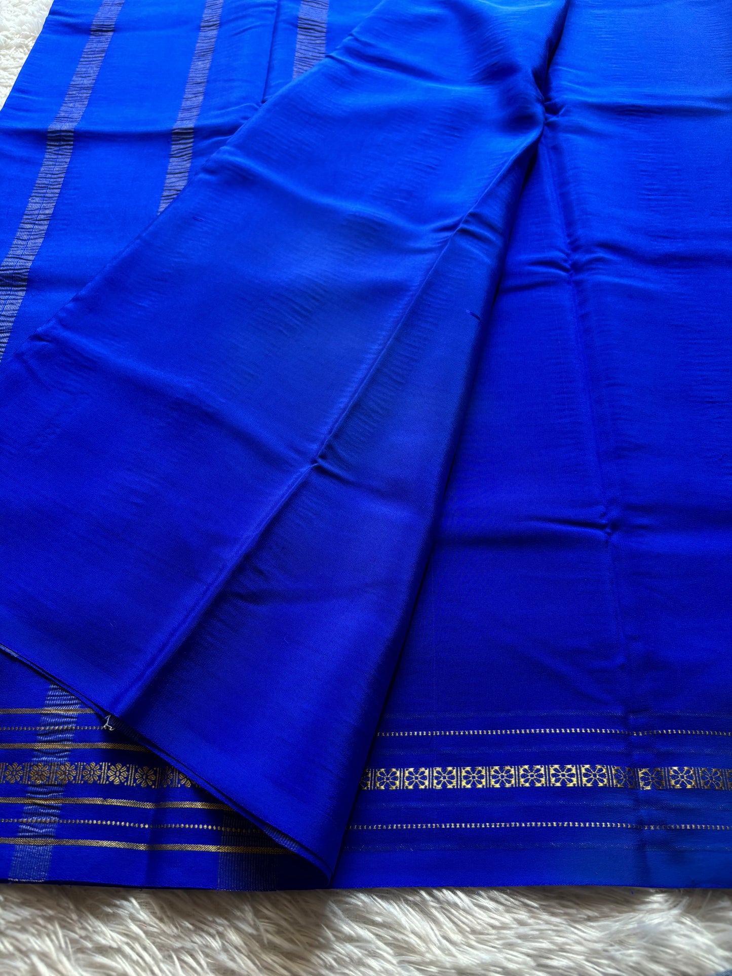 Mallige : Solid Royal blue