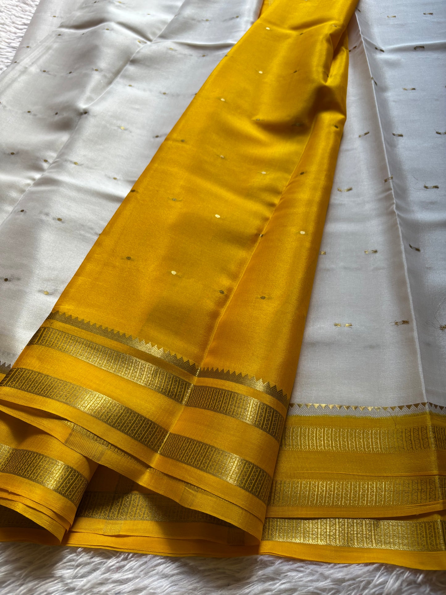 Vimala (2D) : Off white-golden yellow