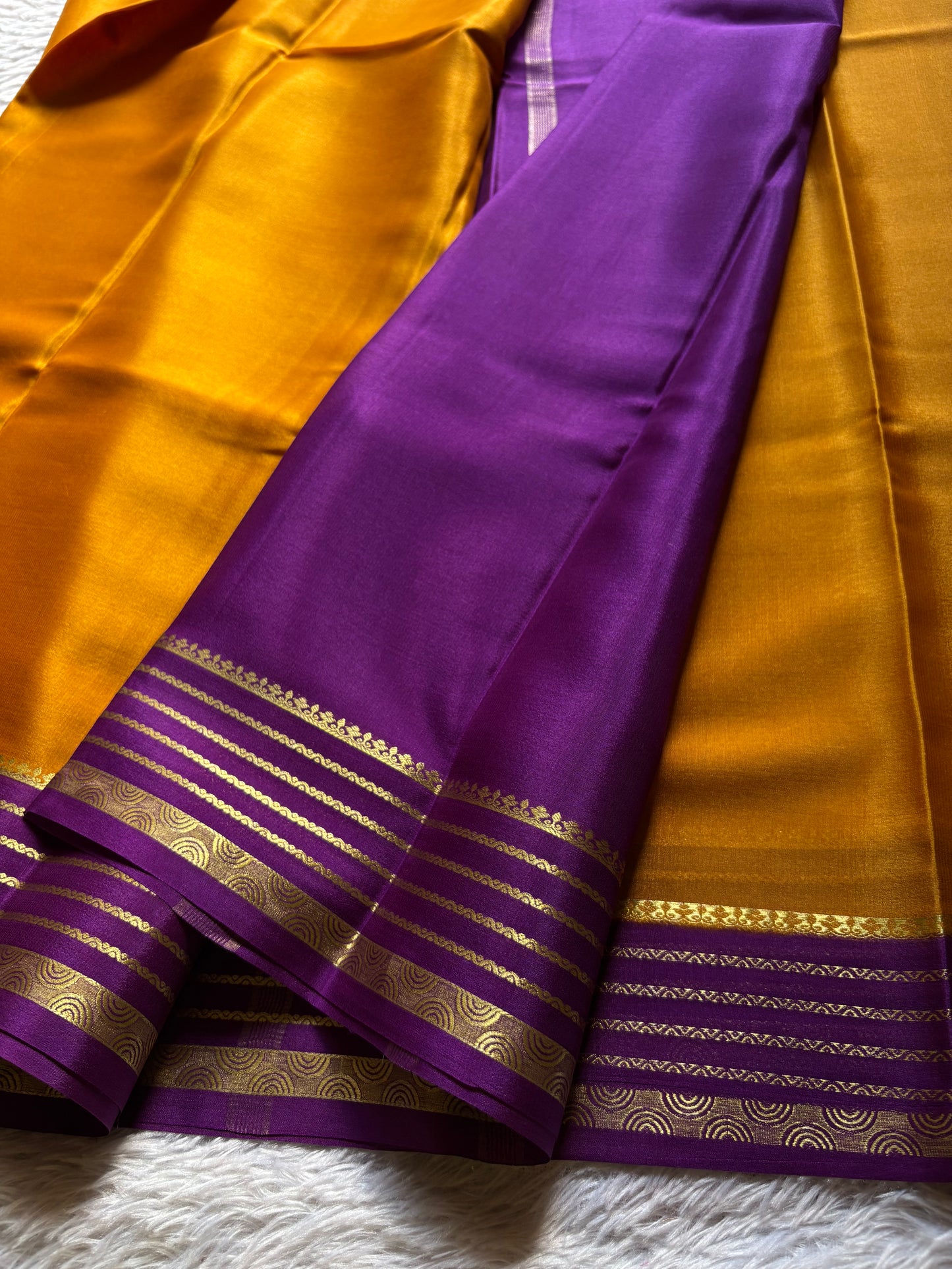 Rashmi (2D) : Light orange-purple