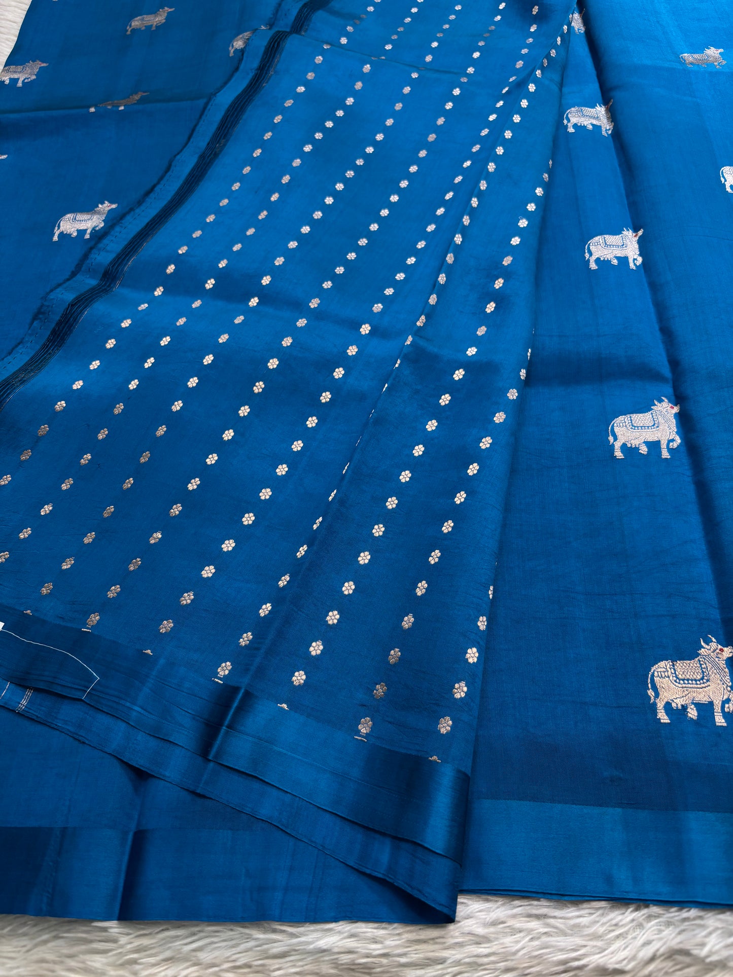 Anupama : Solid Dark ananda blue