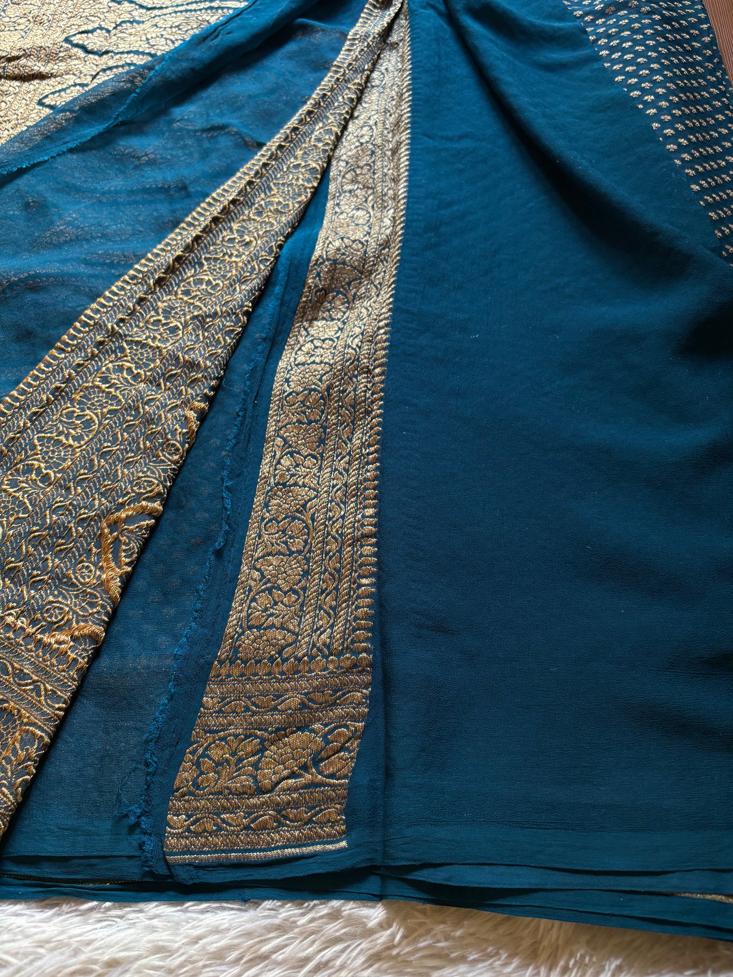 Mihira : Solid Peacock blue