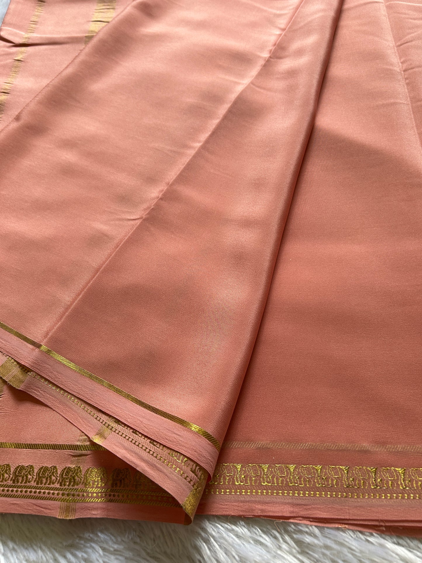 Gamani : Solid Light peach