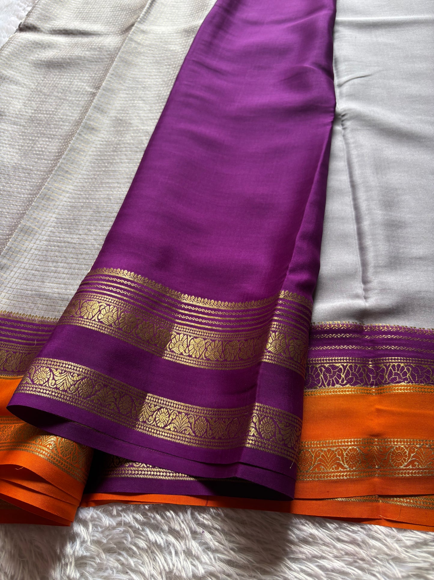 Gayatri (3D) : Silver-magenta-orange
