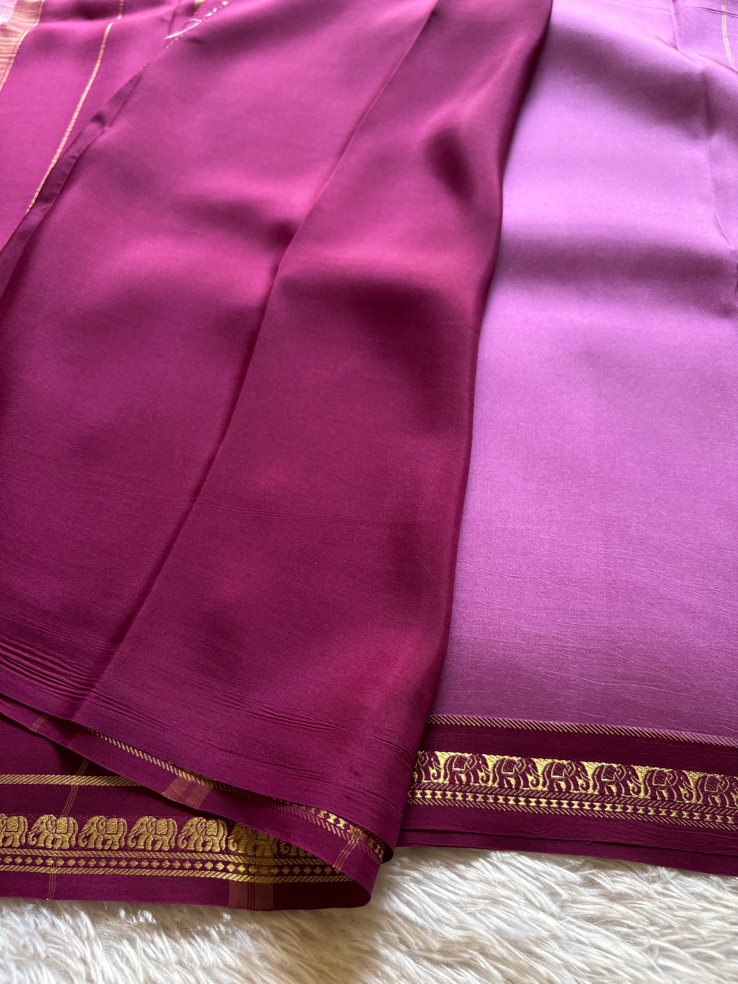Gowri (2D) : Mauve-magenta