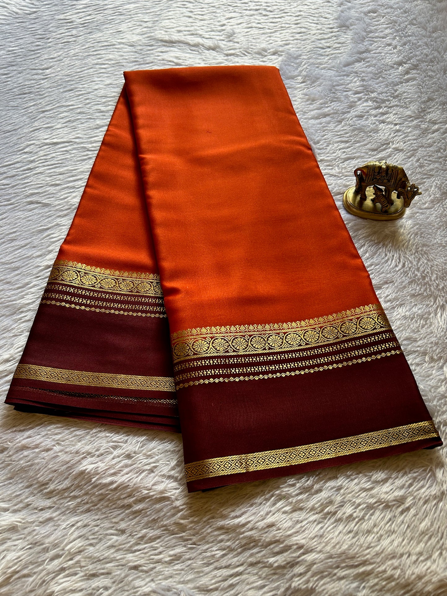 Daamini (2D): Orange-brown