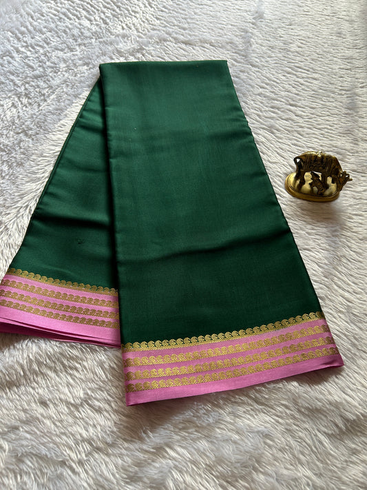 Aragini (2D) : Dark green- Baby Pink