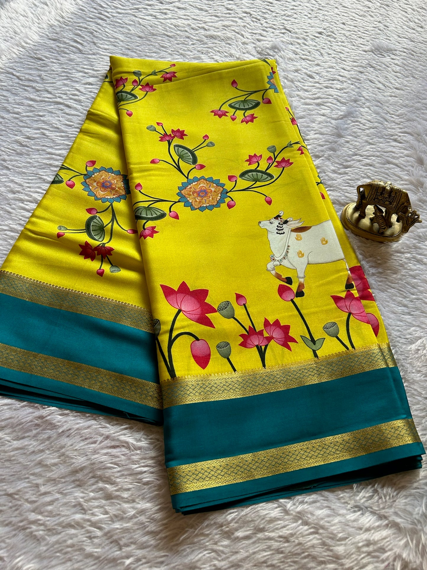 Kasturi (2D) : Lemon yellow-teal blue