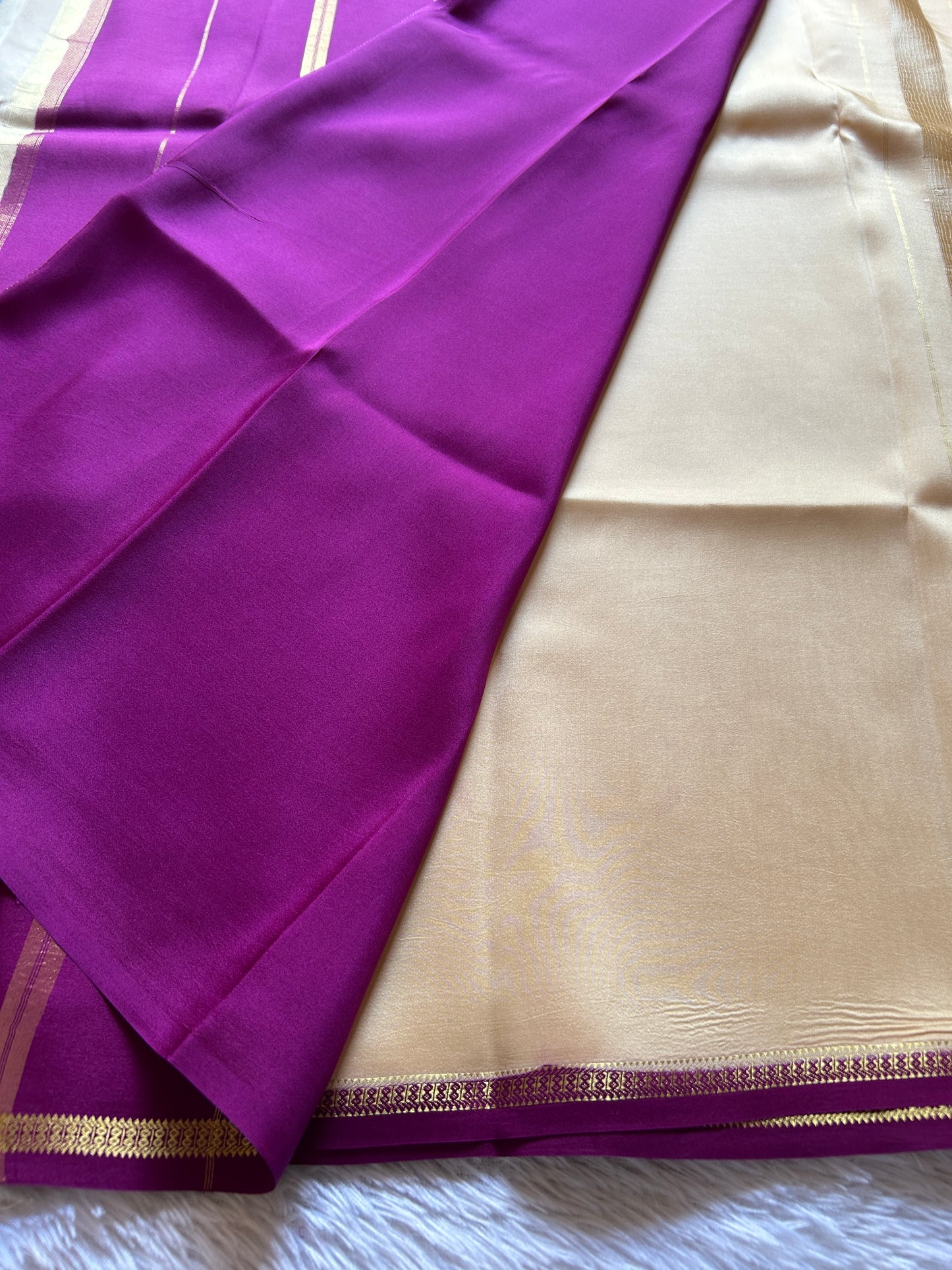 Mangala (2D) : Beige - Magenta