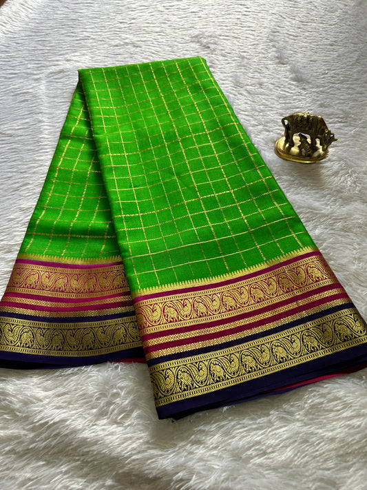 Tulasi (3D) : parrot green-pink-navy blue