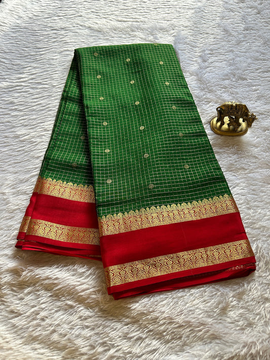 Nandini (2D) : Bottle green-Red