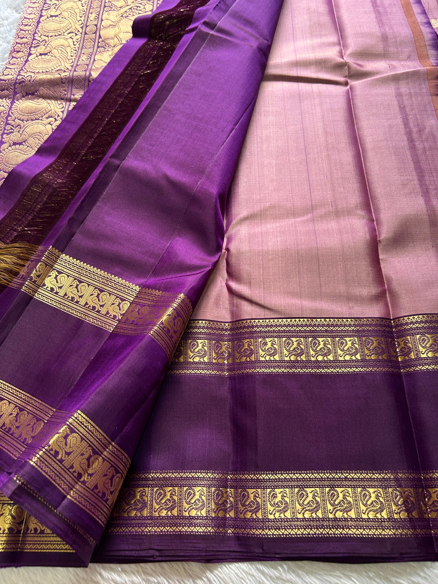 Lakshmi (2D) : onion pink-plum